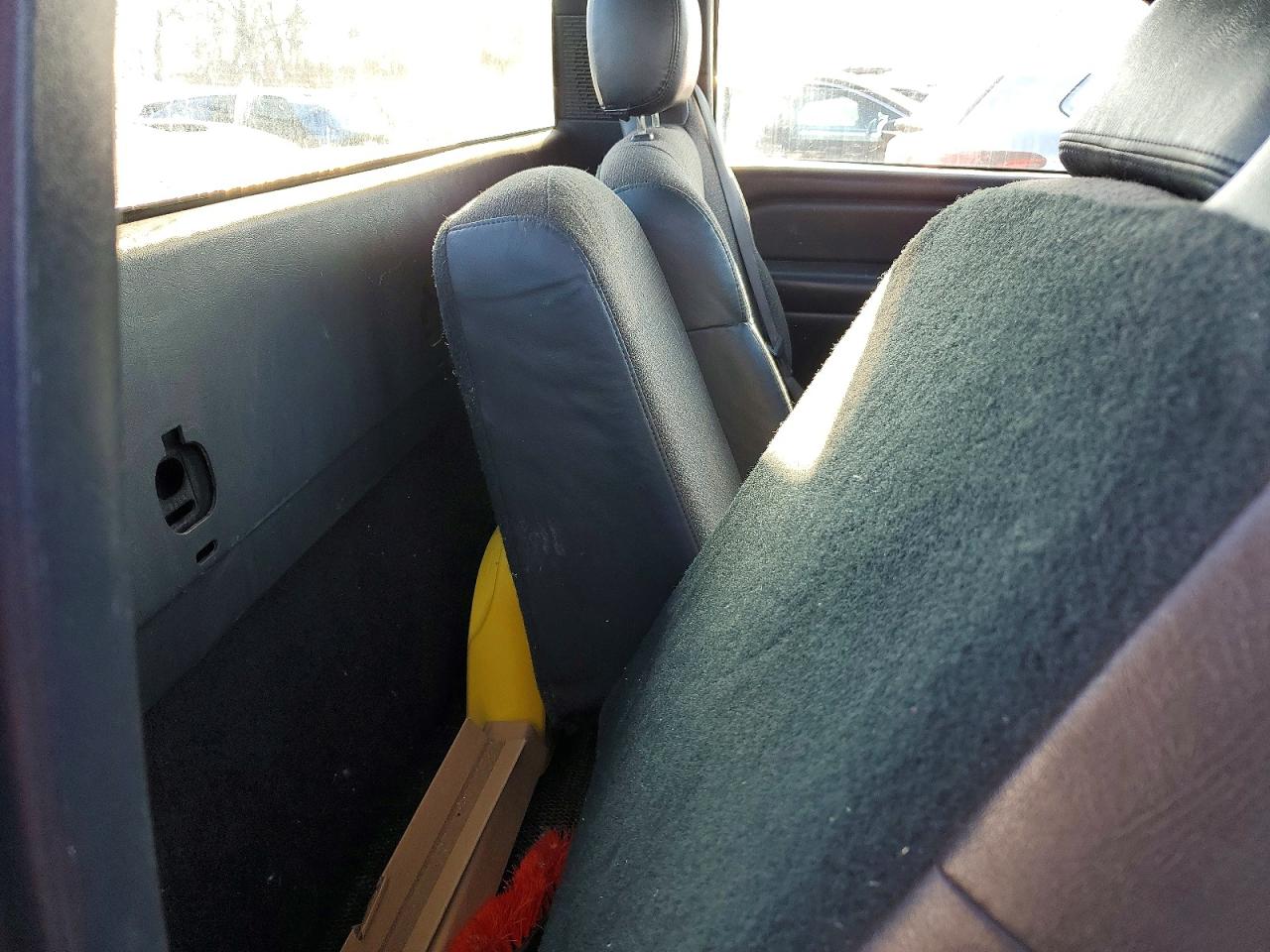 2001 Chevrolet Silverado C1500 Черный vin: 1GCEC14W31Z254171