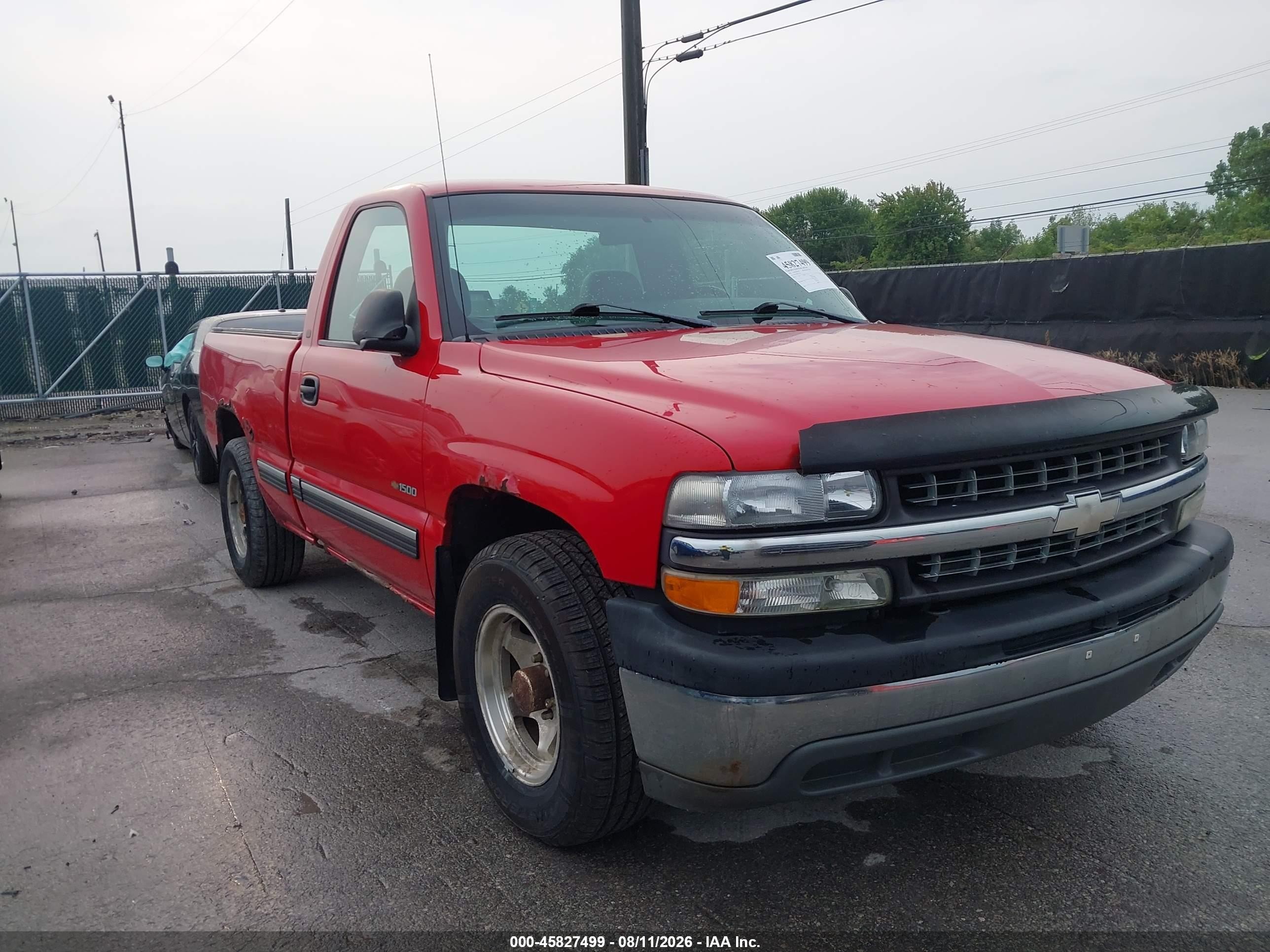 2002 Chevrolet Silverado 1500   Red vin: 1GCEC14W32Z233077