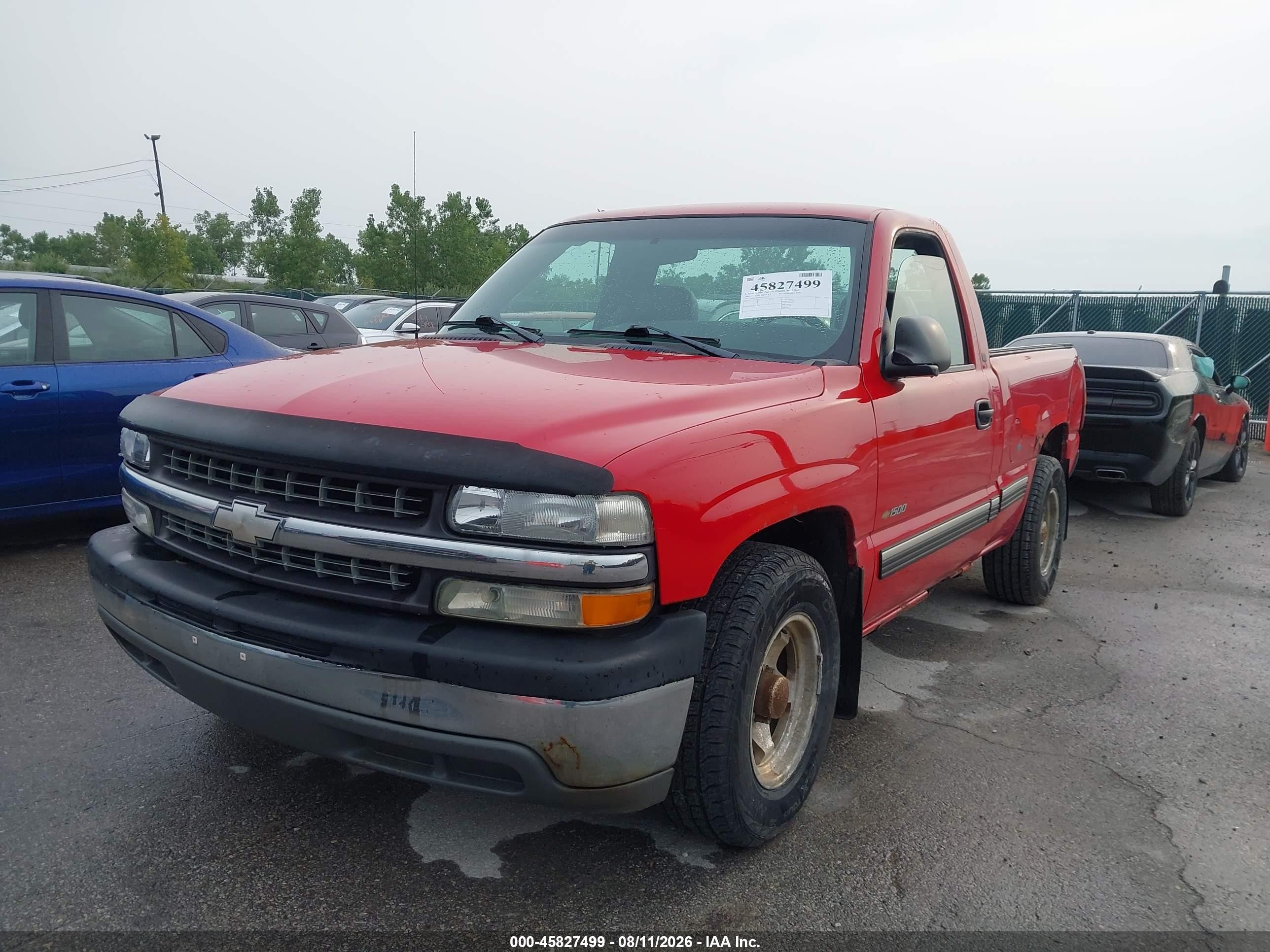 2002 Chevrolet Silverado 1500   Red vin: 1GCEC14W32Z233077