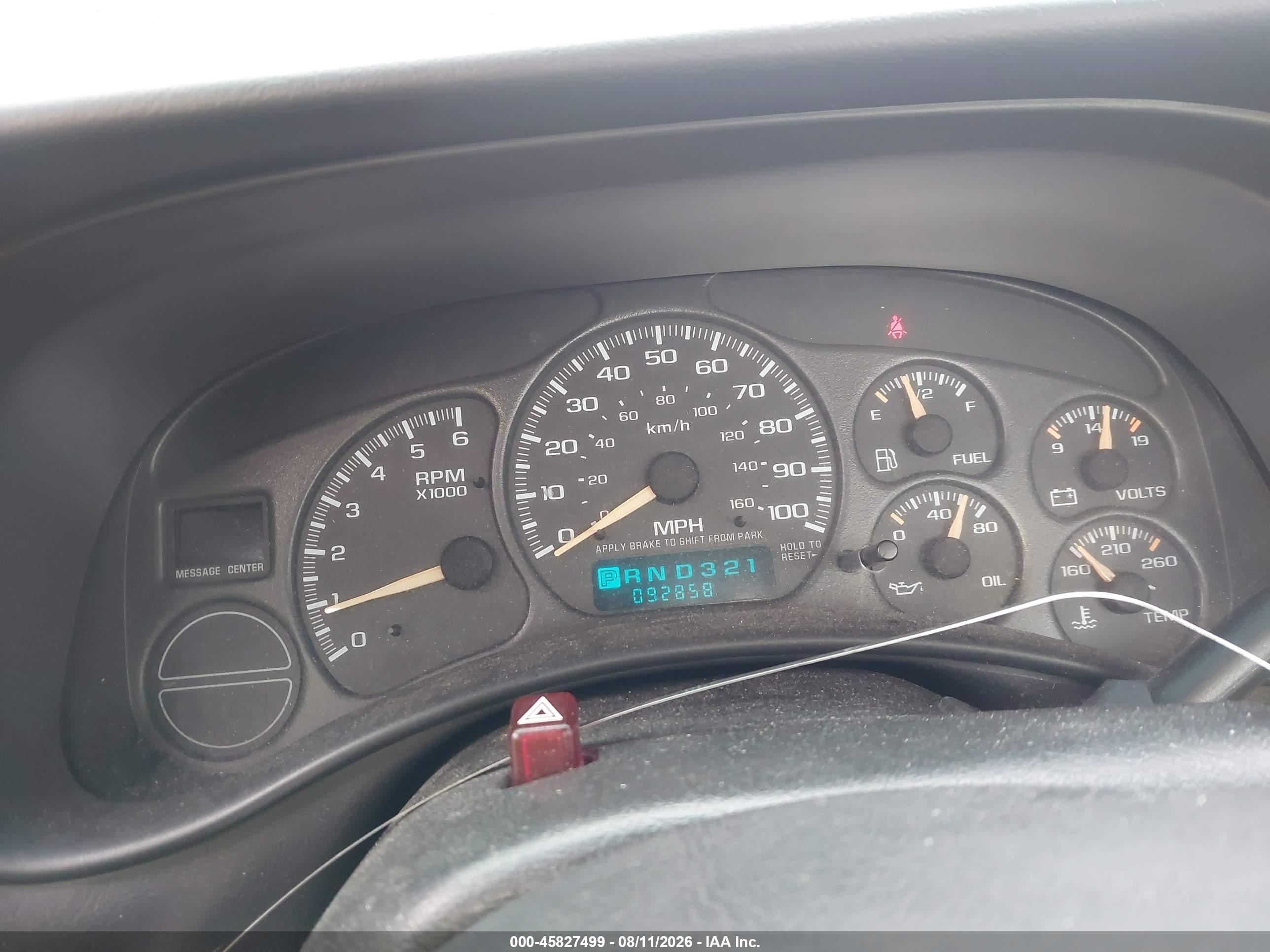 2002 Chevrolet Silverado 1500   Red vin: 1GCEC14W32Z233077
