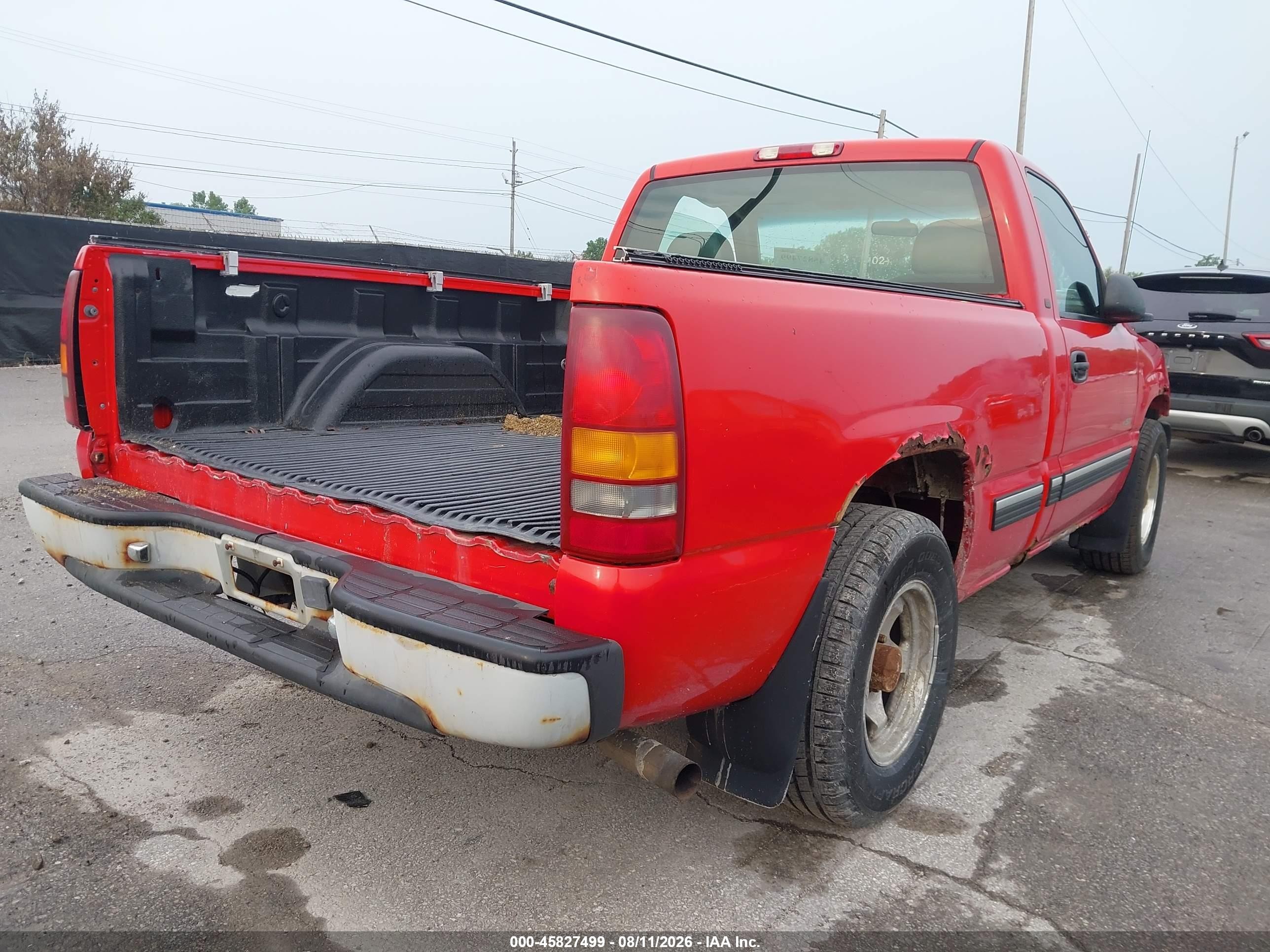 2002 Chevrolet Silverado 1500   Red vin: 1GCEC14W32Z233077