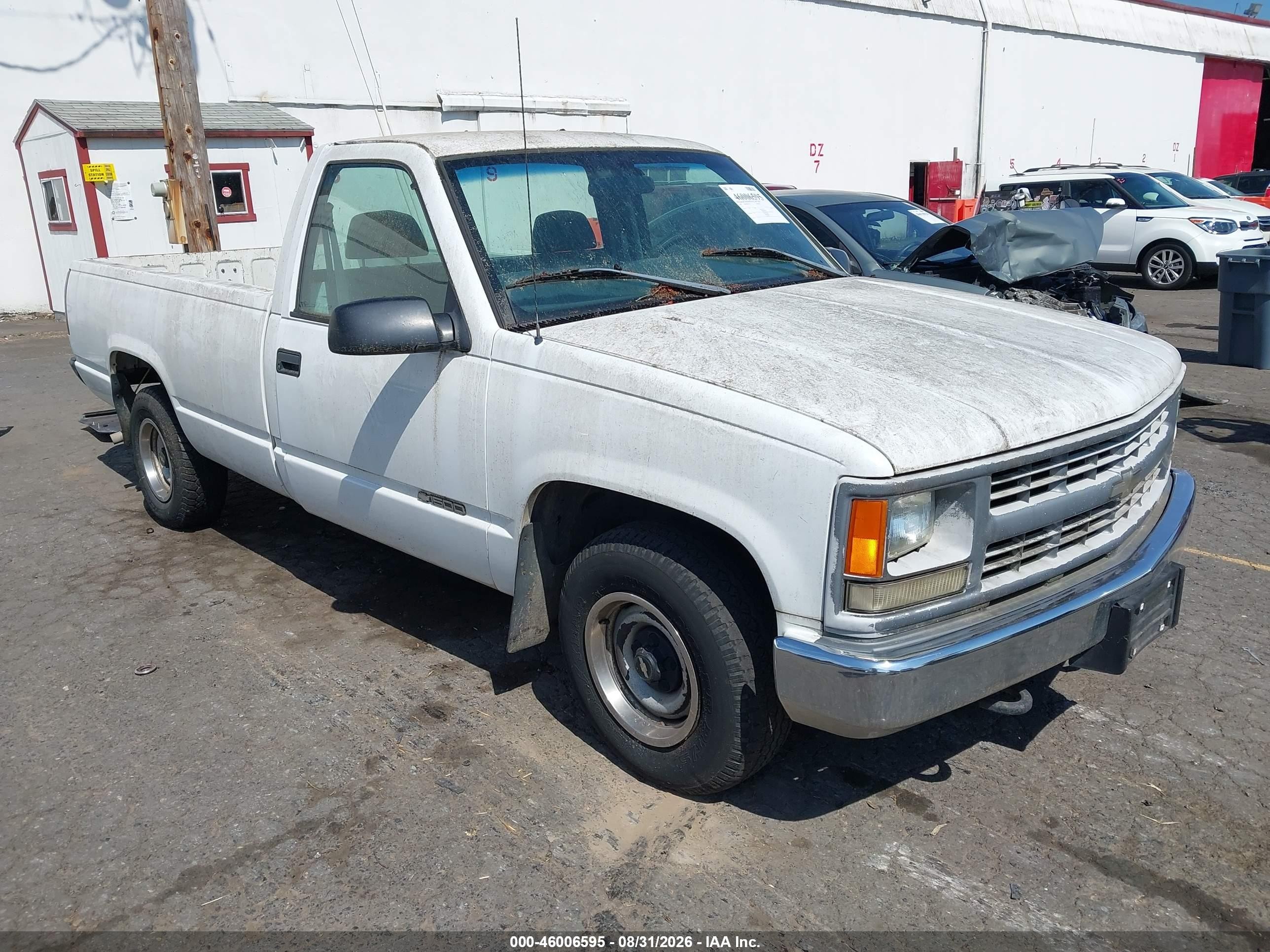 1998 Chevrolet Gmt-400 C1500 White vin: 1GCEC14W3WZ244828