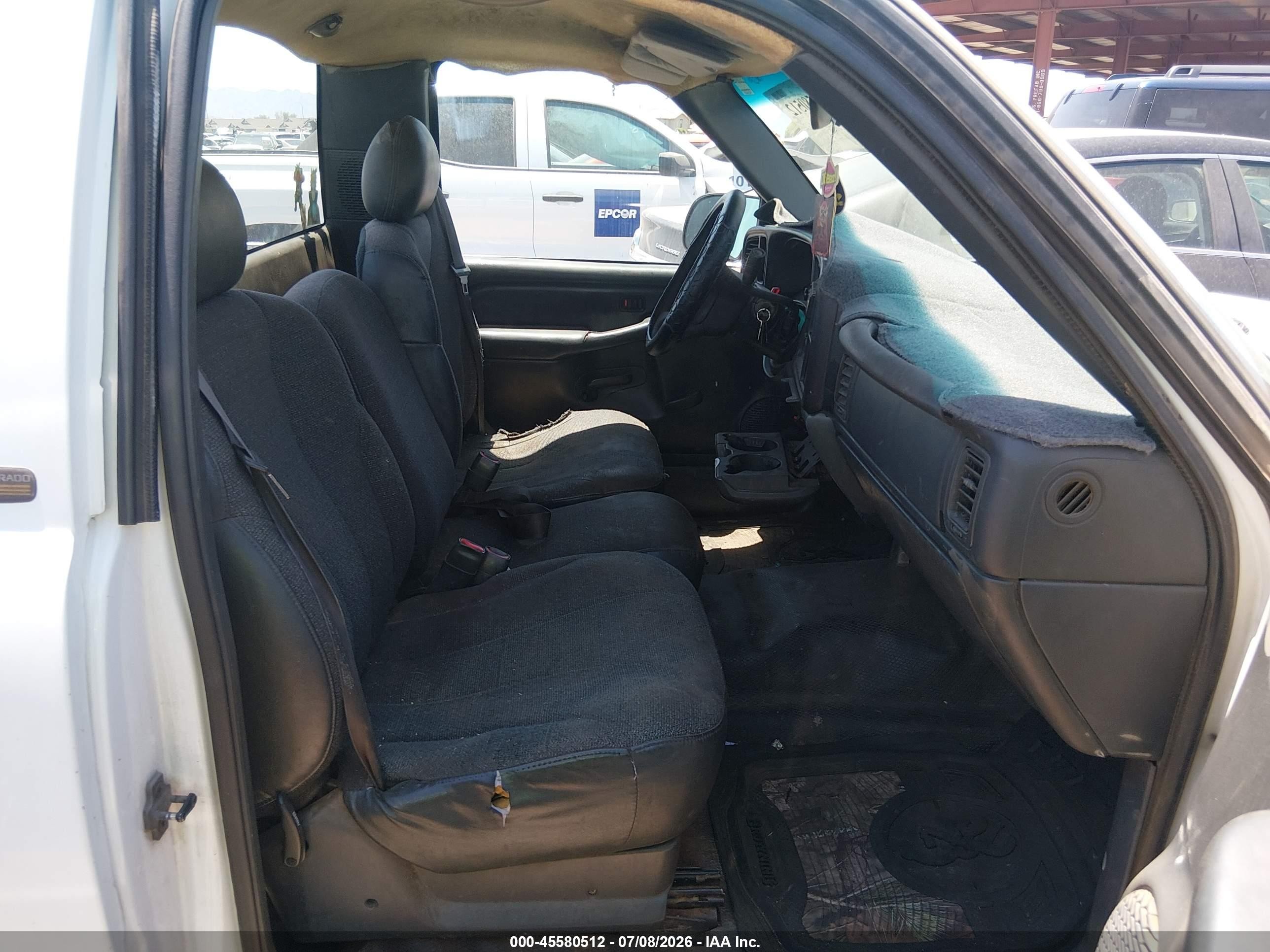 1999 Chevrolet Silverado 1500   White vin: 1GCEC14W3XE227519