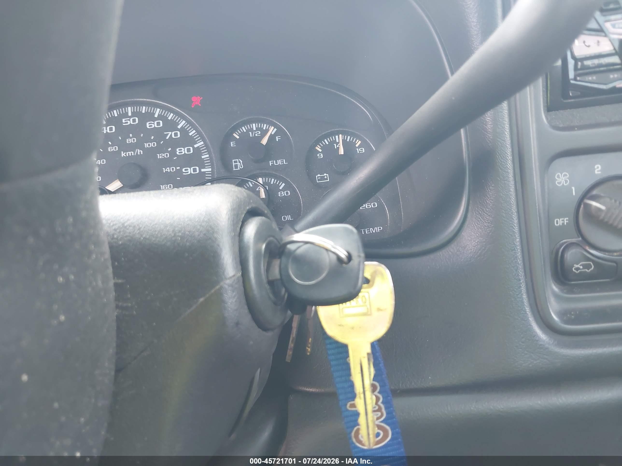 2002 Chevrolet Silverado 1500   Gold vin: 1GCEC14W42Z105169