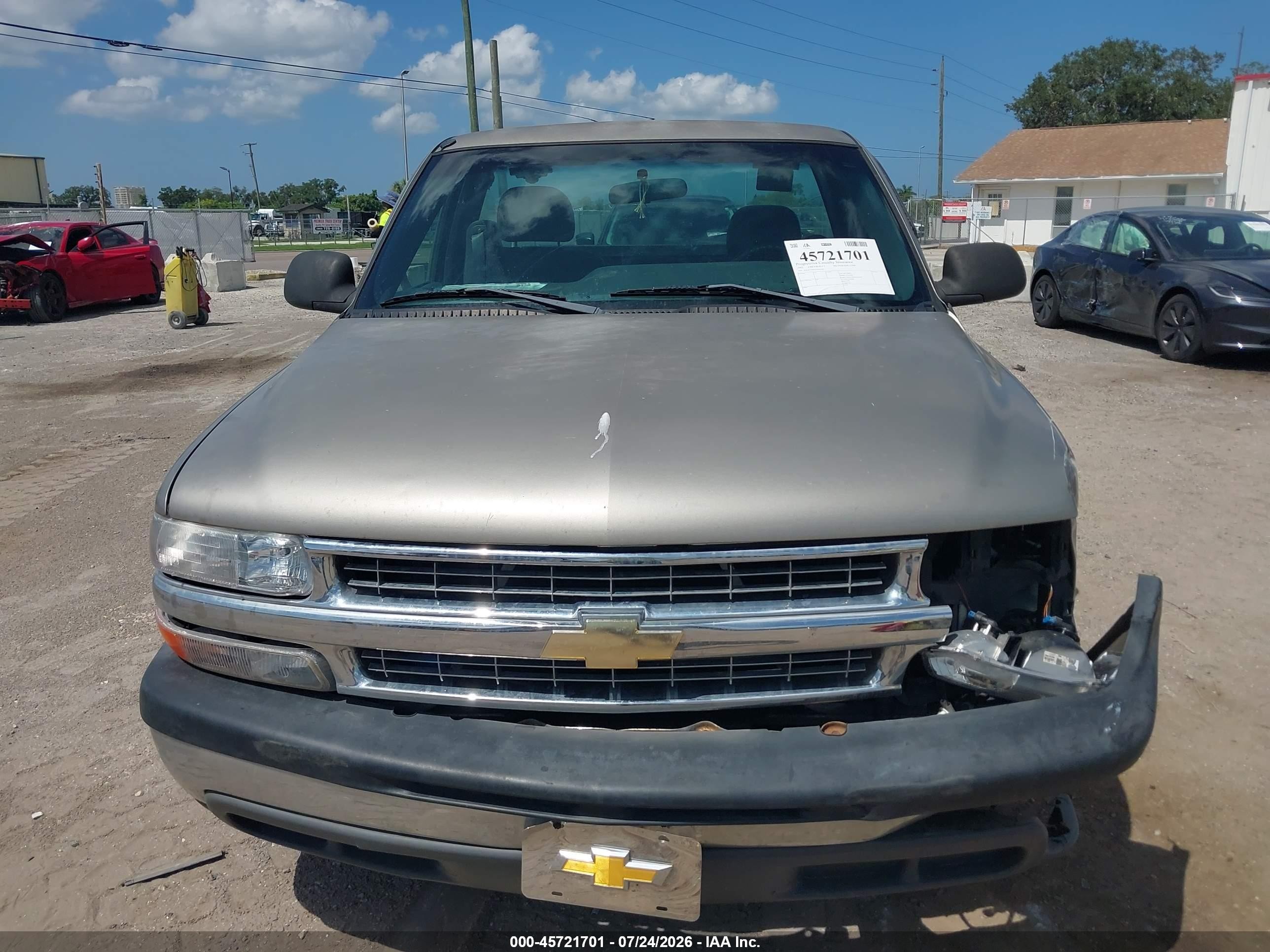 2002 Chevrolet Silverado 1500   Gold vin: 1GCEC14W42Z105169