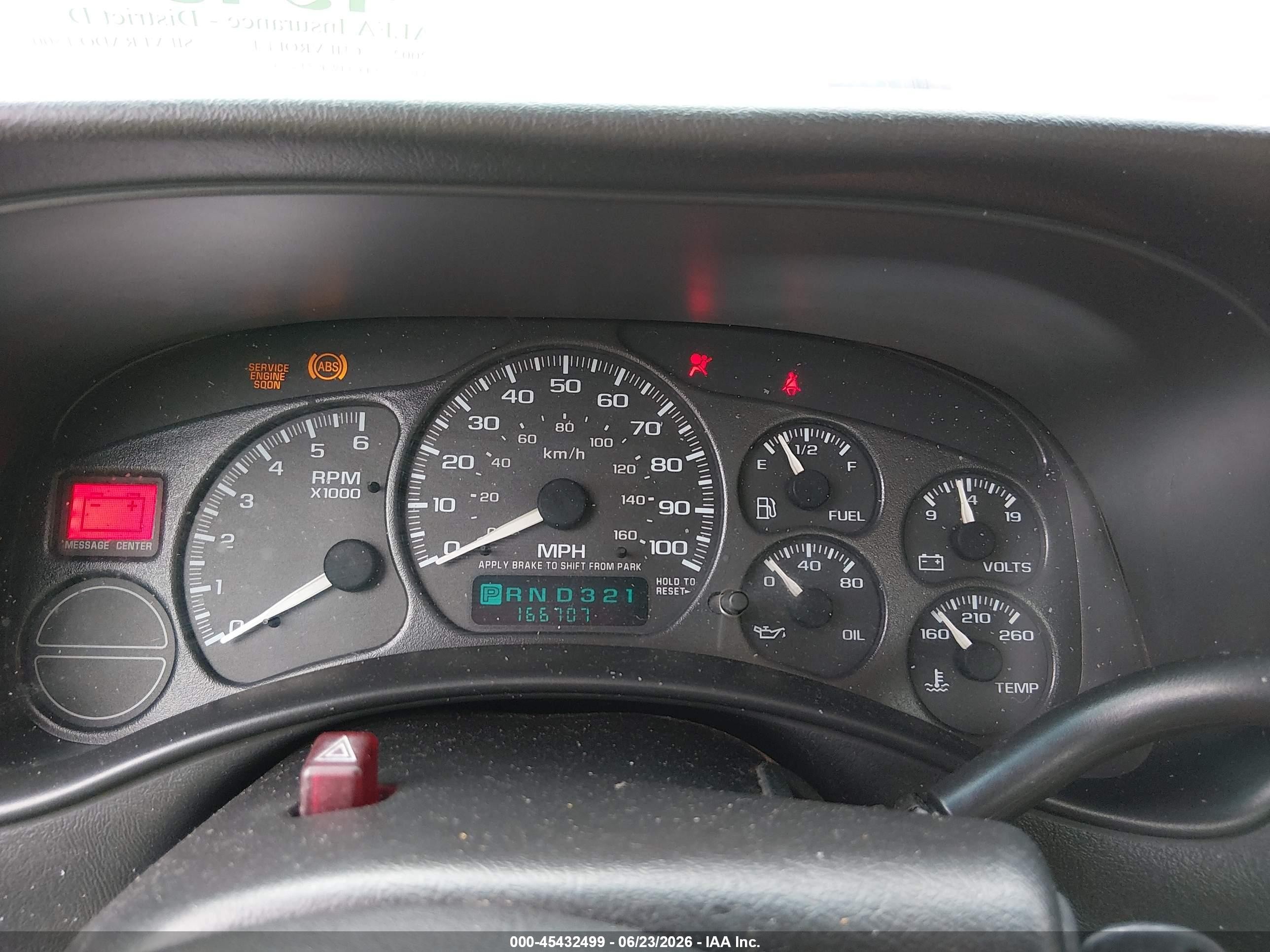 2002 Chevrolet Silverado 1500   Red vin: 1GCEC14W42Z183743