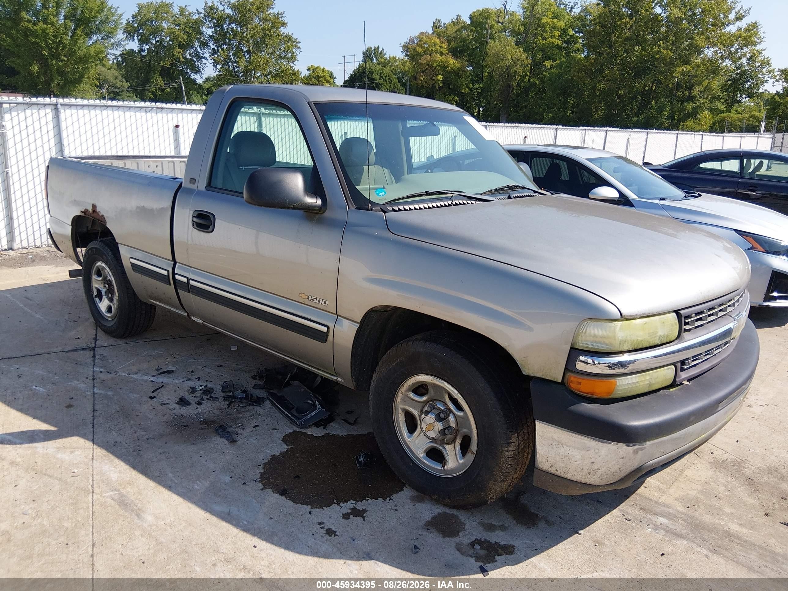 2002 Chevrolet Silverado 1500   Gold vin: 1GCEC14W42Z209998