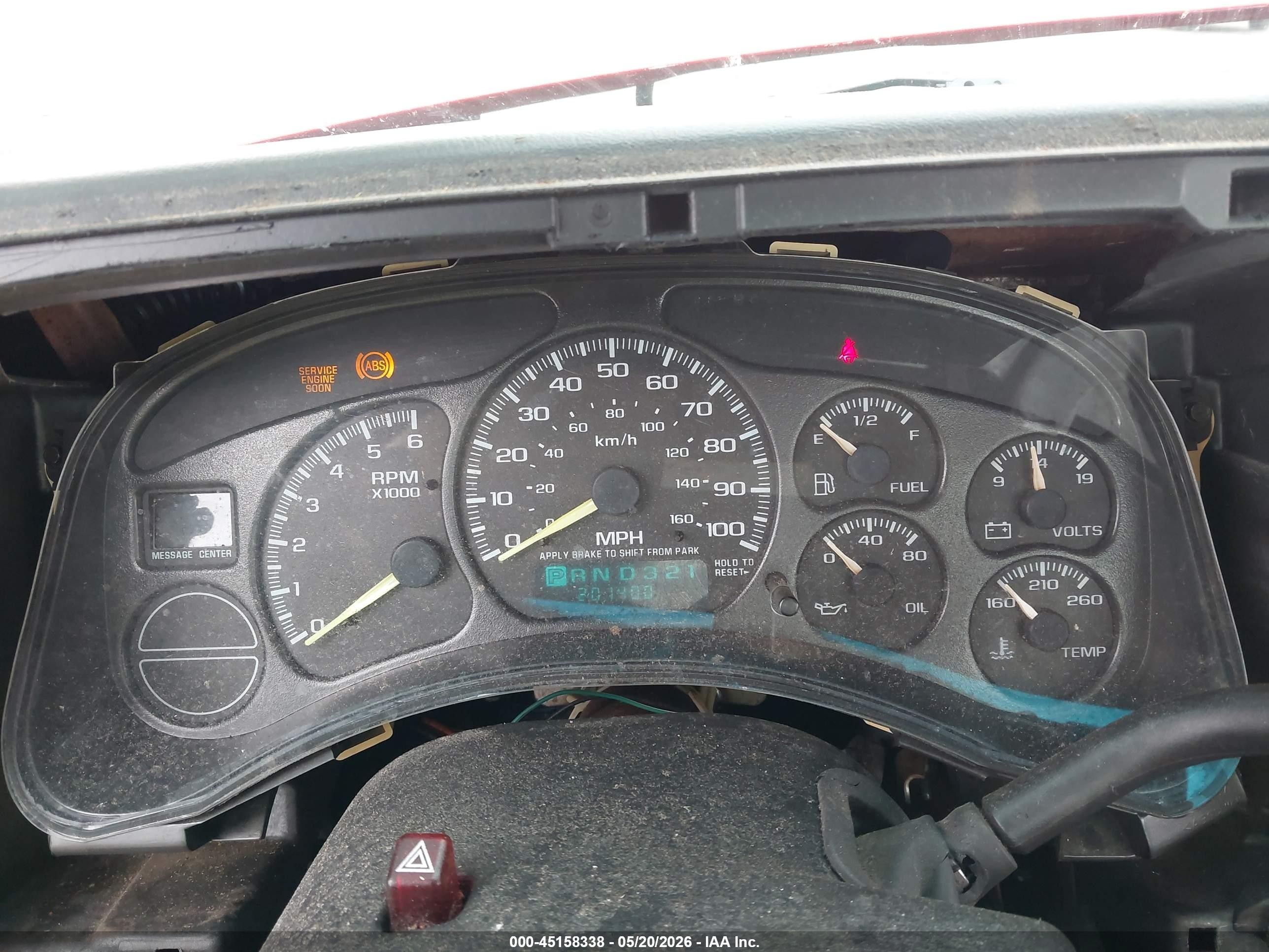 2002 Chevrolet Silverado 1500   Red vin: 1GCEC14W42Z323130