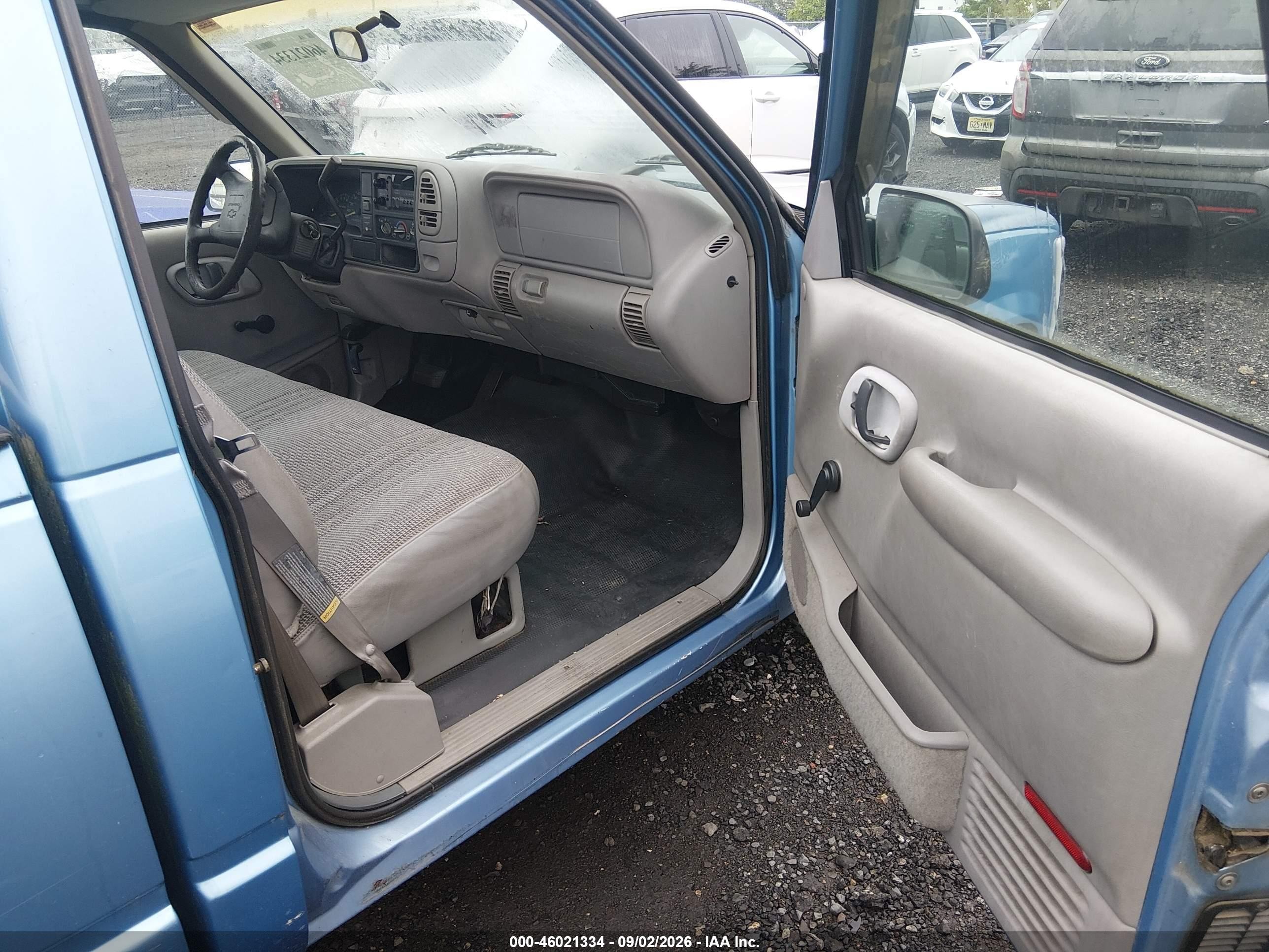 1997 Chevrolet C1500 Fleetside W/t Light Blue vin: 1GCEC14W4VZ161231
