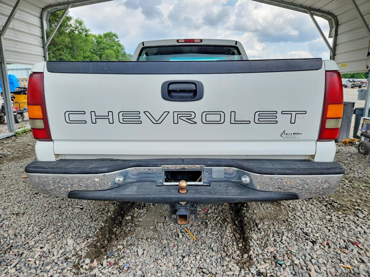2000 Chevrolet Silverado C1500 White vin: 1GCEC14W4YZ241228