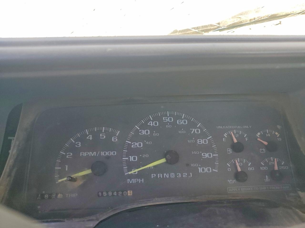 1998 Chevrolet Gmt-400 C1500 White vin: 1GCEC14W5WZ282710