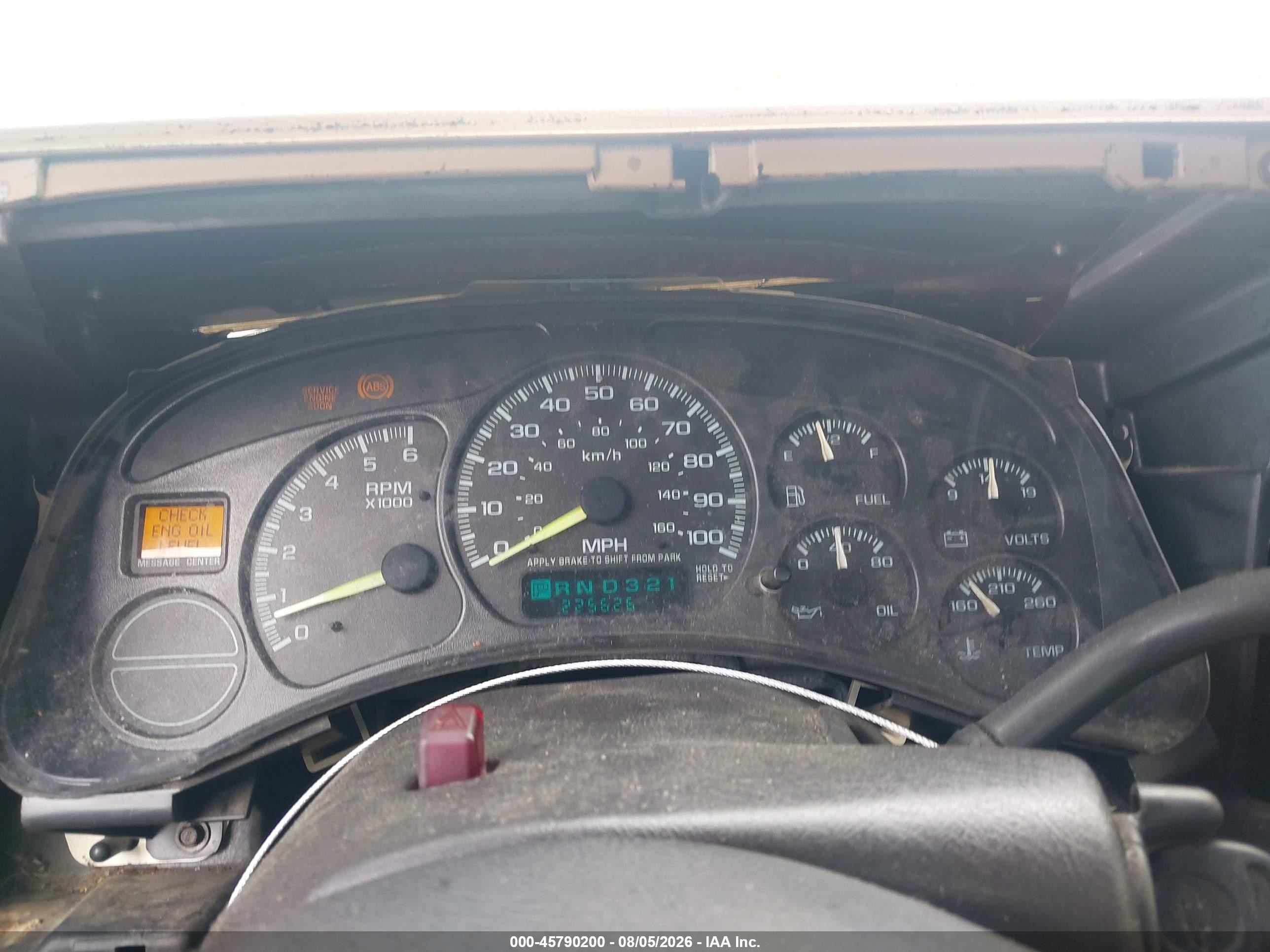 2000 Chevrolet Silverado 1500   Beige vin: 1GCEC14W5YZ206889
