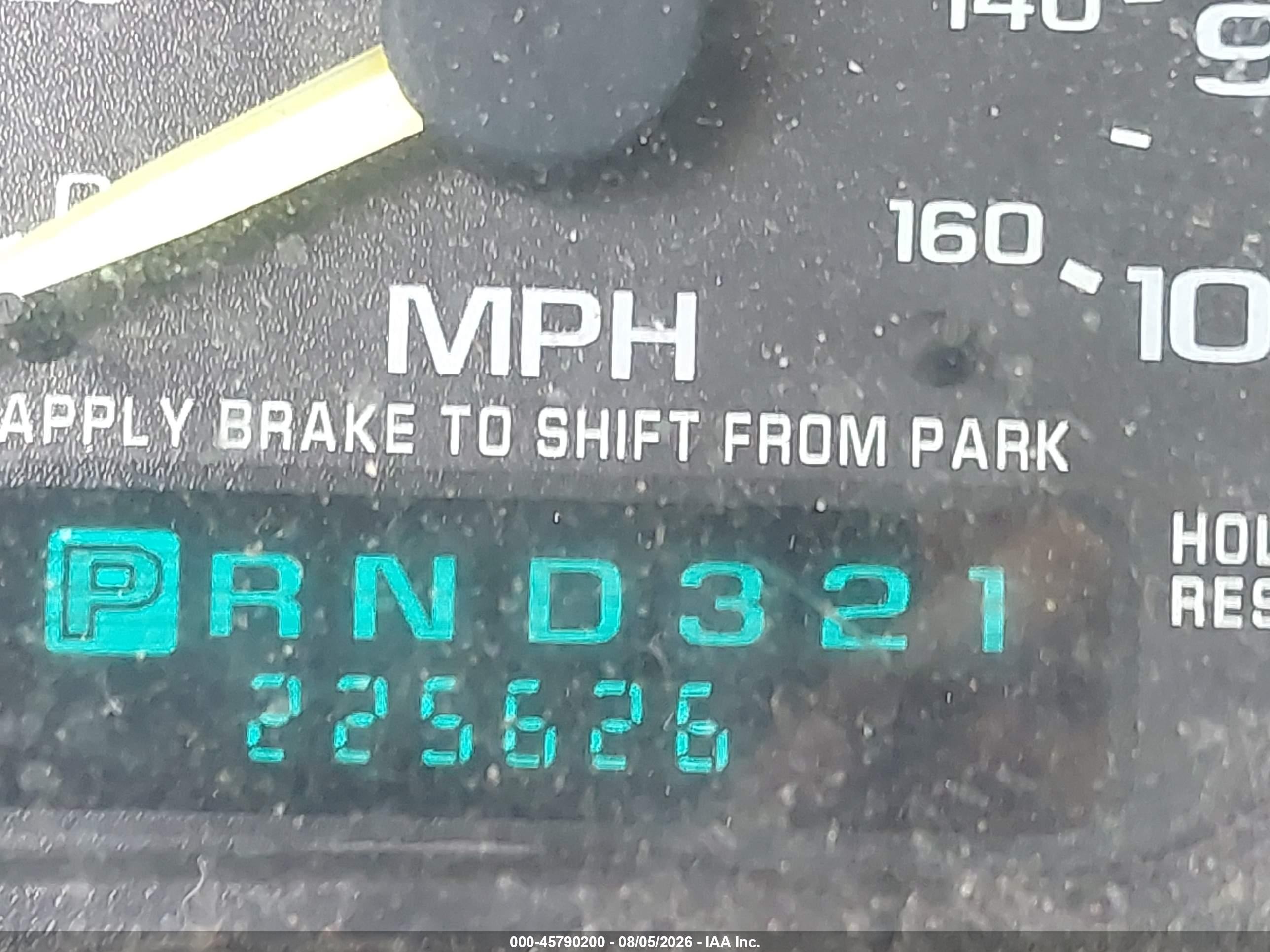 2000 Chevrolet Silverado 1500   Beige vin: 1GCEC14W5YZ206889