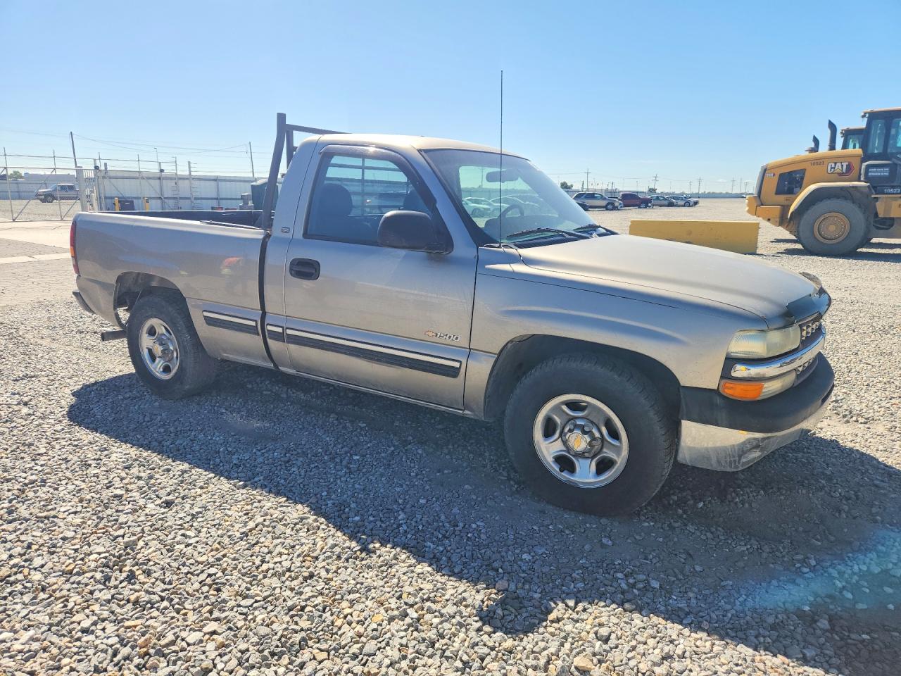 2000 Chevrolet Silverado C1500 Silver vin: 1GCEC14W5YZ229749