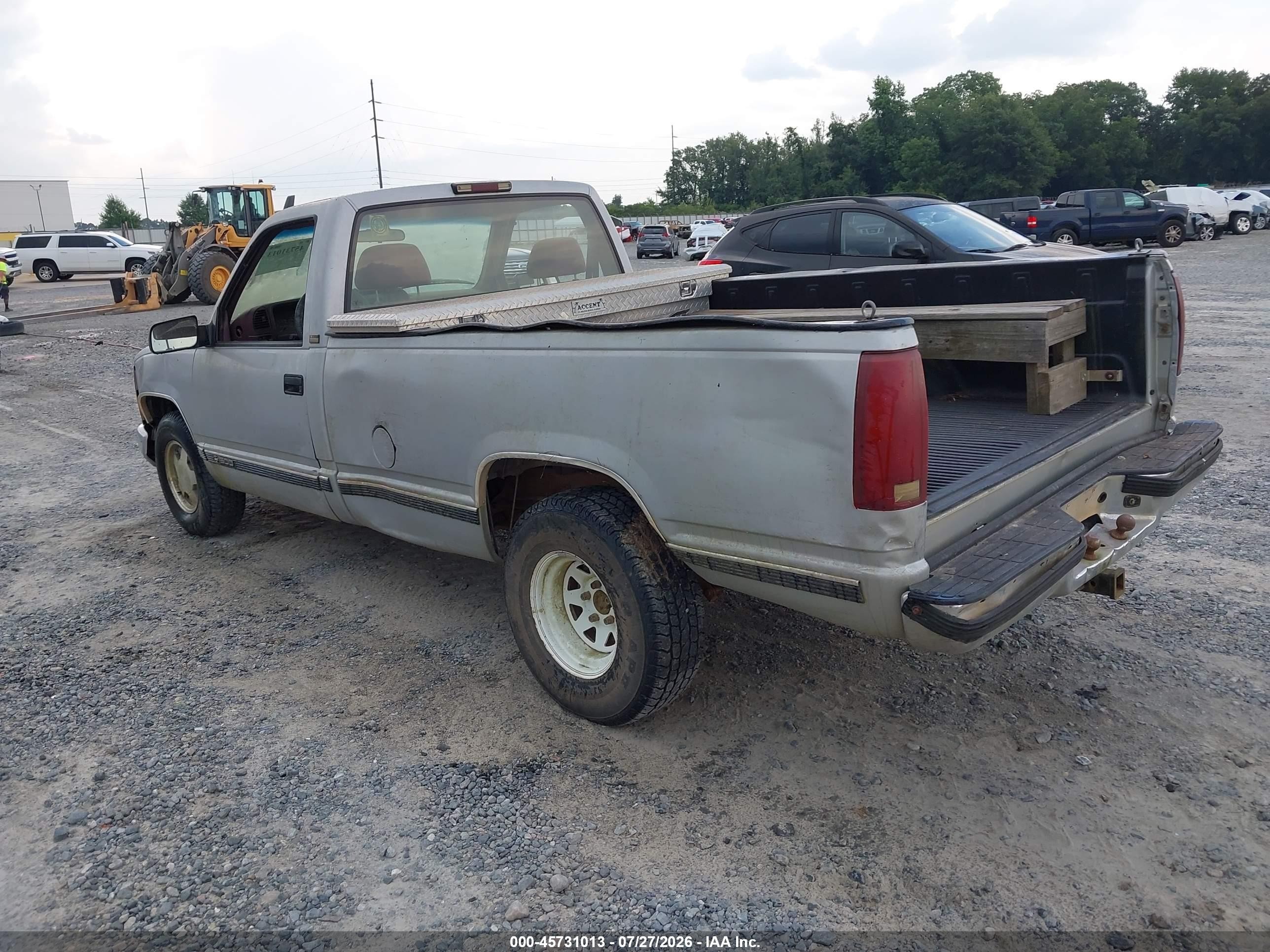 1996 Chevrolet Gmt-400 C1500 Silver vin: 1GCEC14W6TZ137557