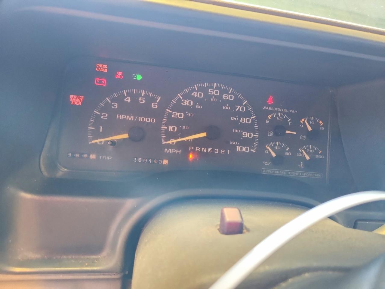 1997 Chevrolet Gmt-400 C1500 Зеленый vin: 1GCEC14W6VZ118719