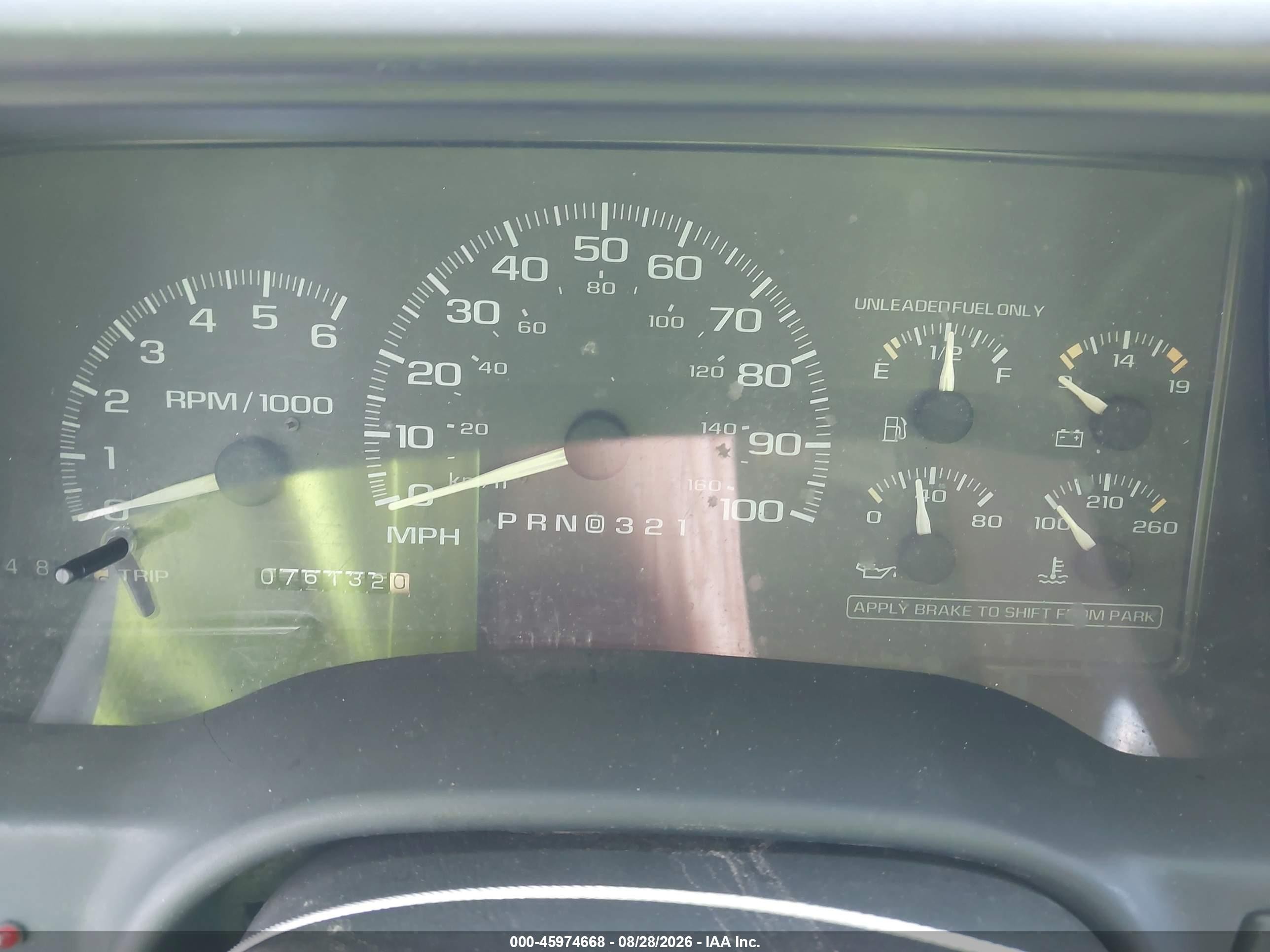 1997 Chevrolet C1500 Fleetside Gold vin: 1GCEC14W6VZ128067