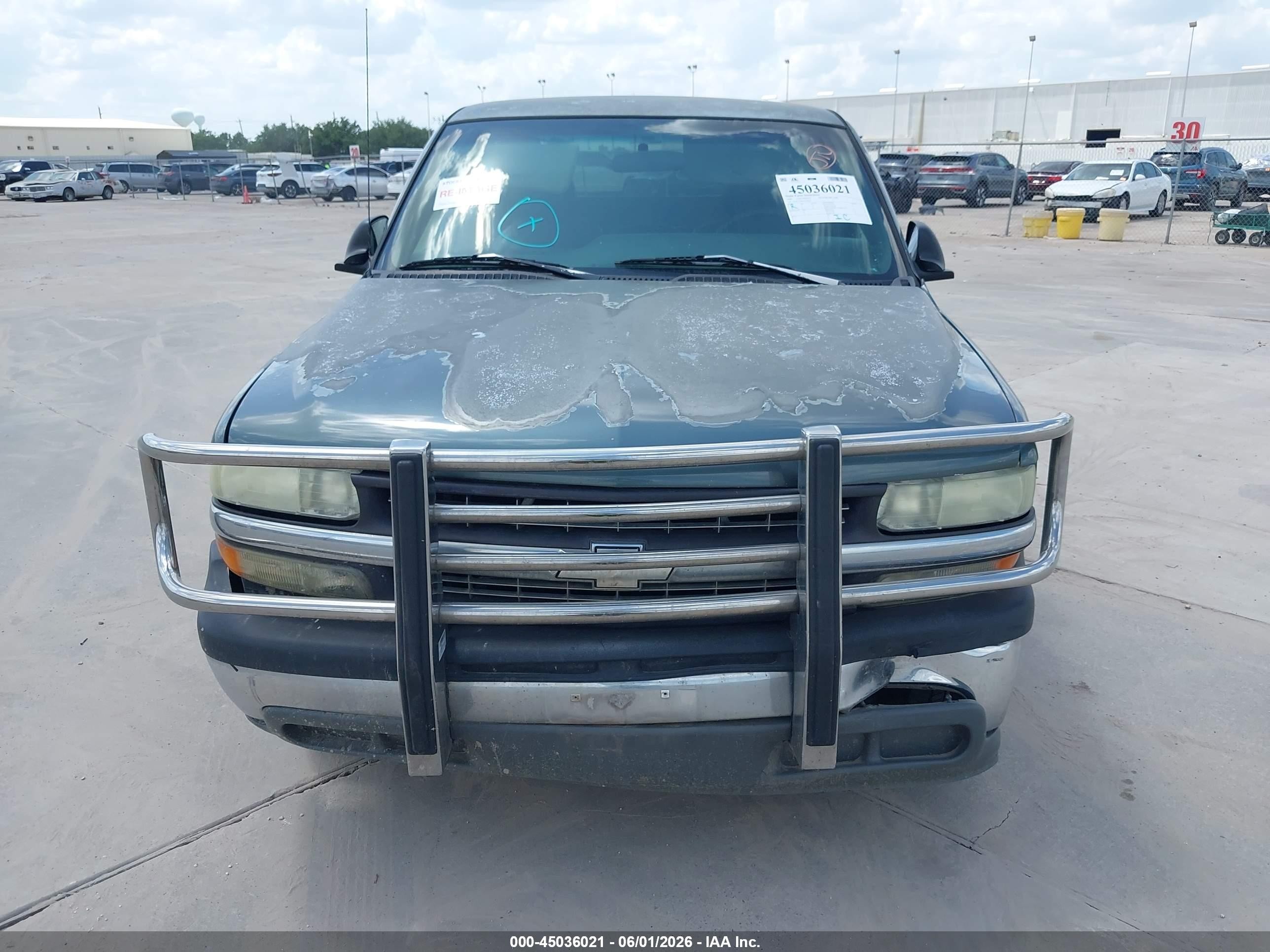2000 Chevrolet Silverado 1500   Gray vin: 1GCEC14W6YZ108258