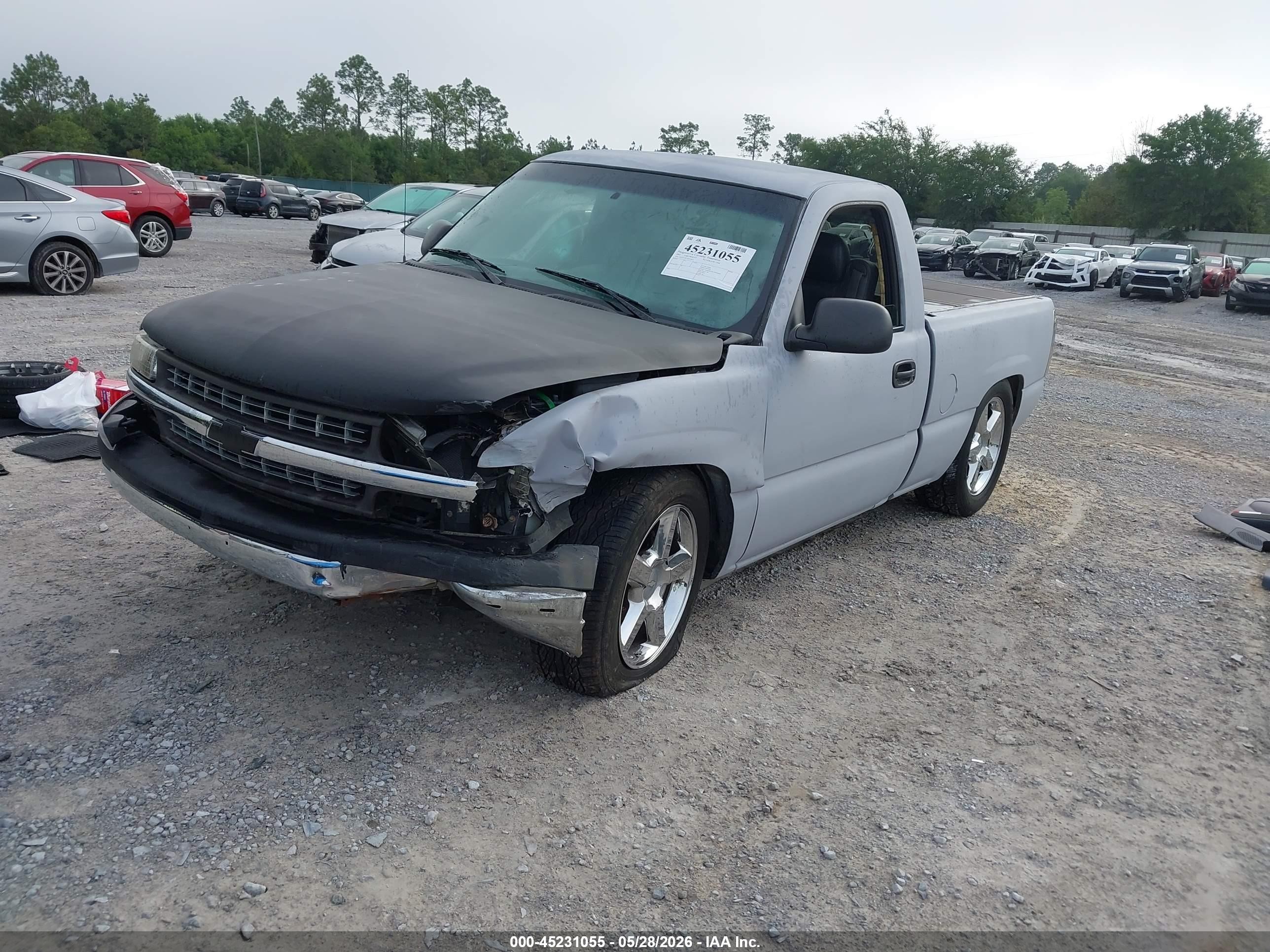 2002 Chevrolet Silverado 1500 Silver vin: 1GCEC14W72Z239836