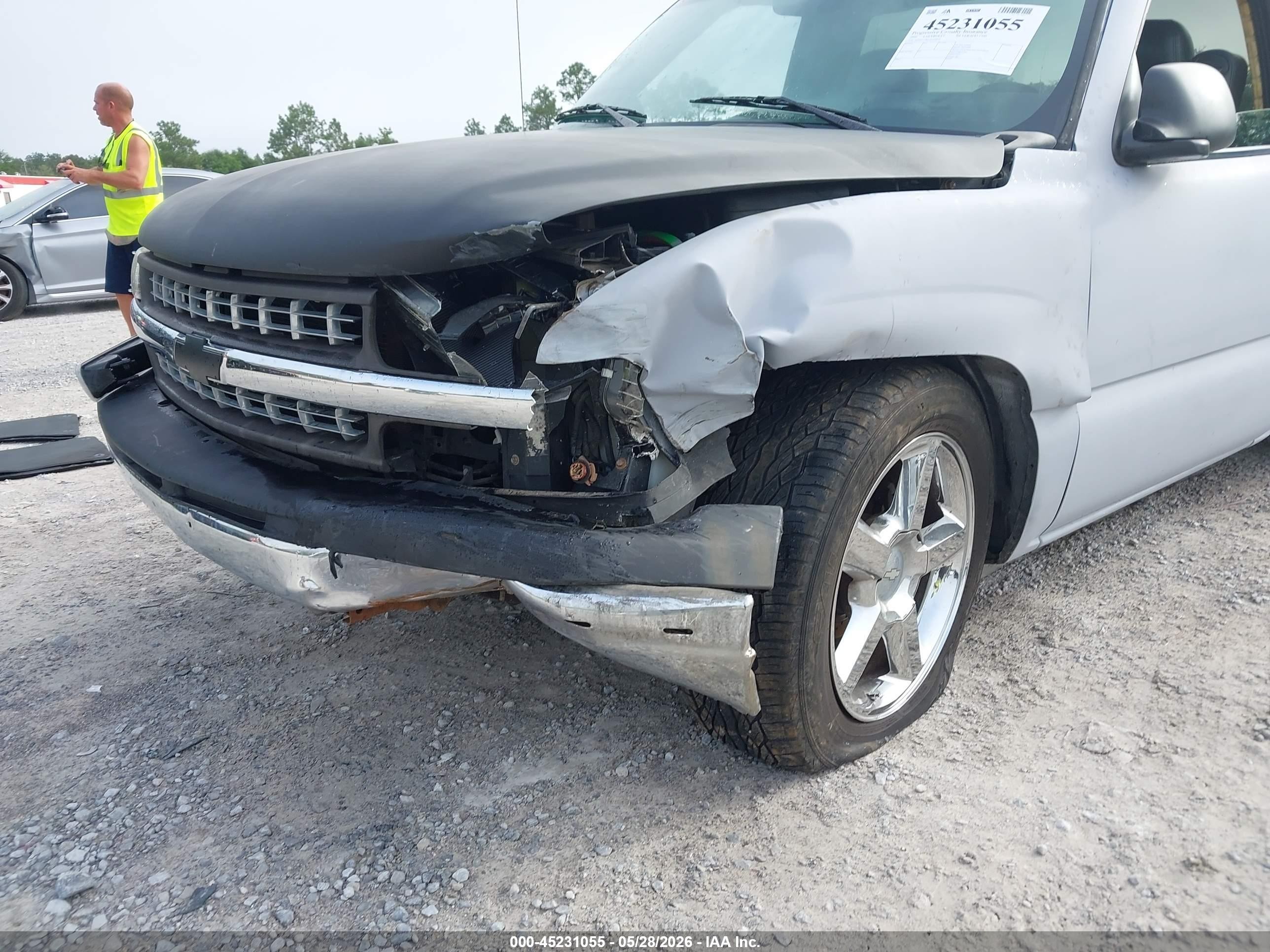 2002 Chevrolet Silverado 1500 Silver vin: 1GCEC14W72Z239836