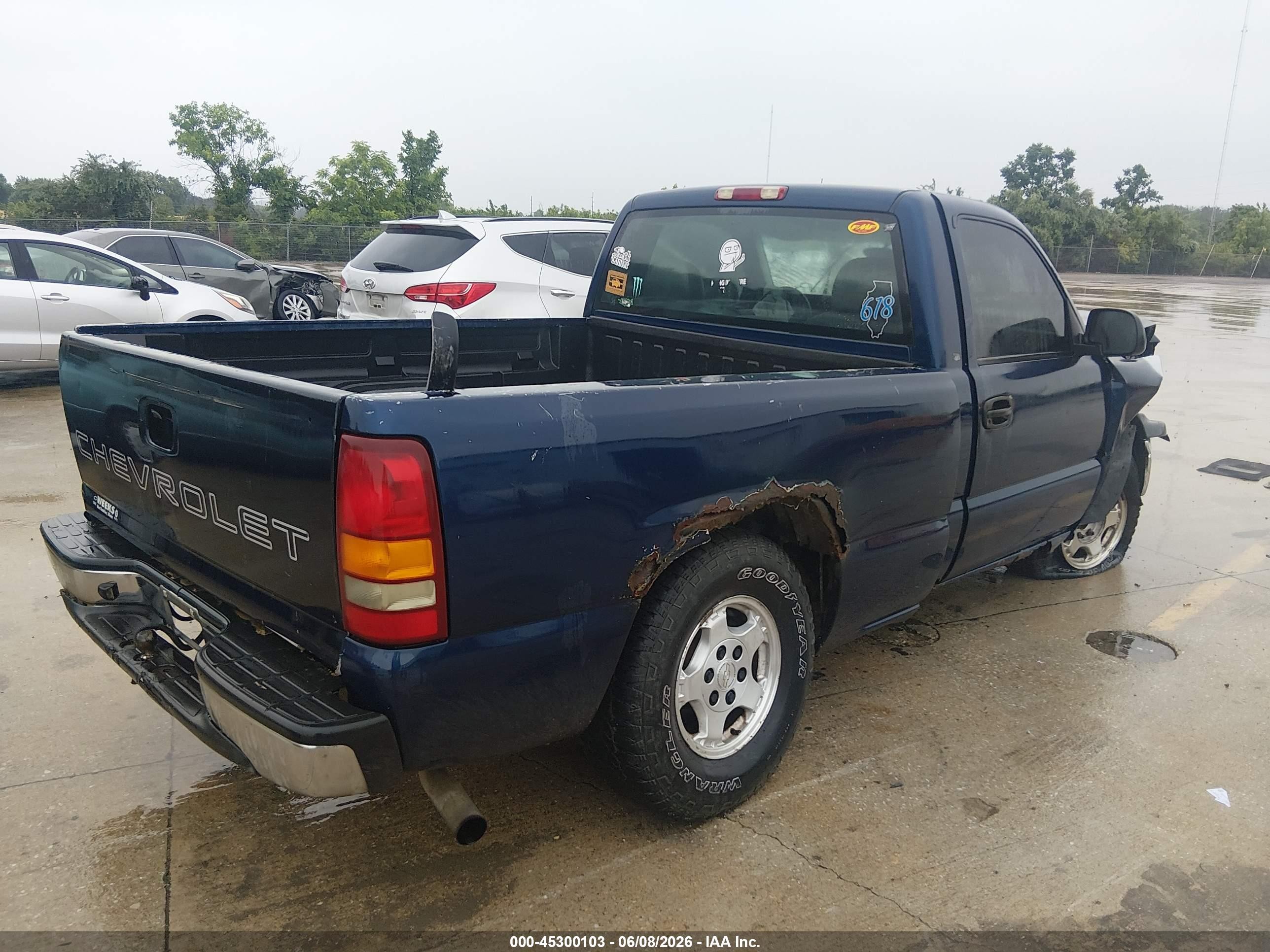 2002 Chevrolet Silverado 1500   Dark Blue vin: 1GCEC14W72Z281679