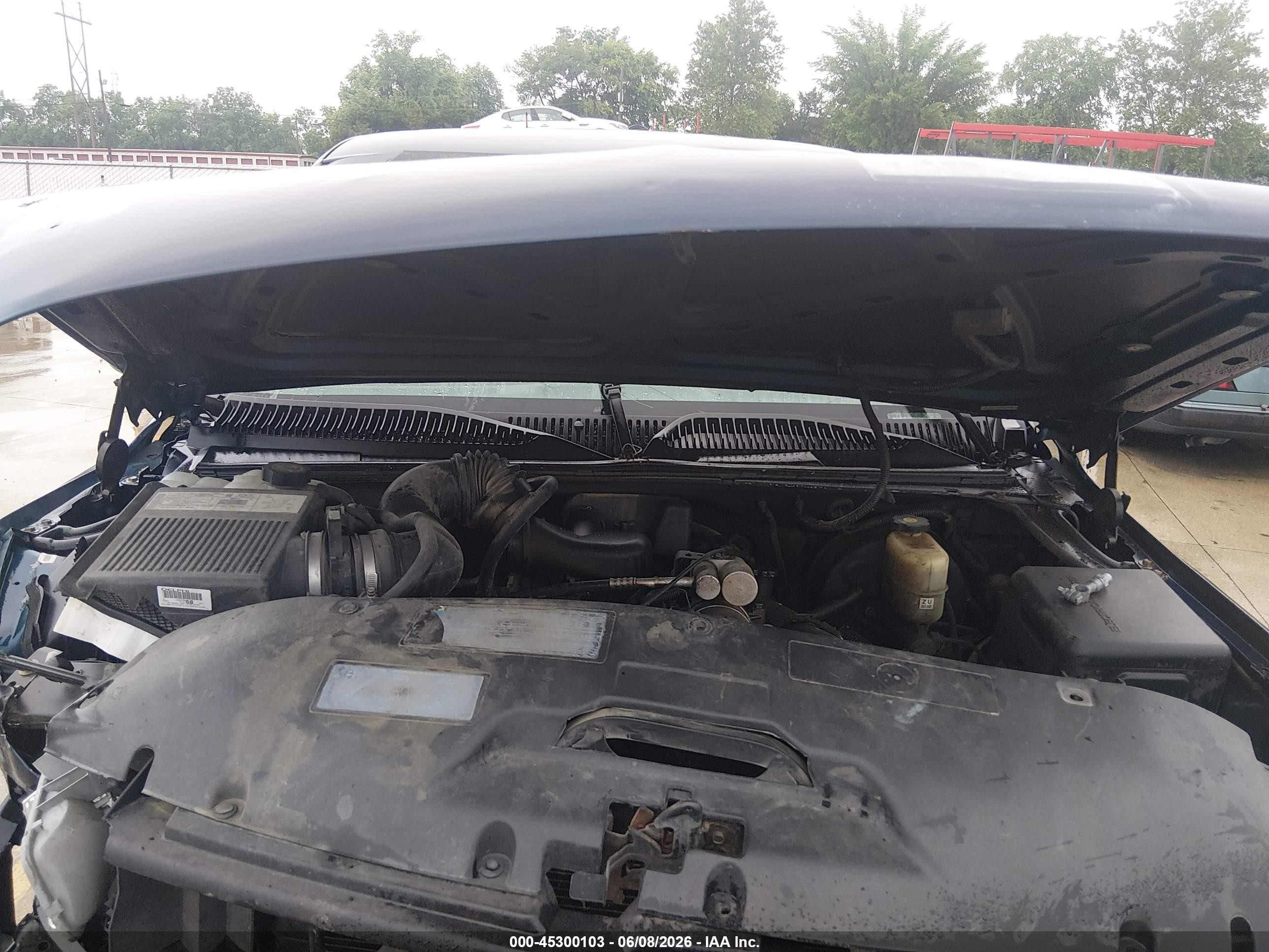 2002 Chevrolet Silverado 1500   Dark Blue vin: 1GCEC14W72Z281679