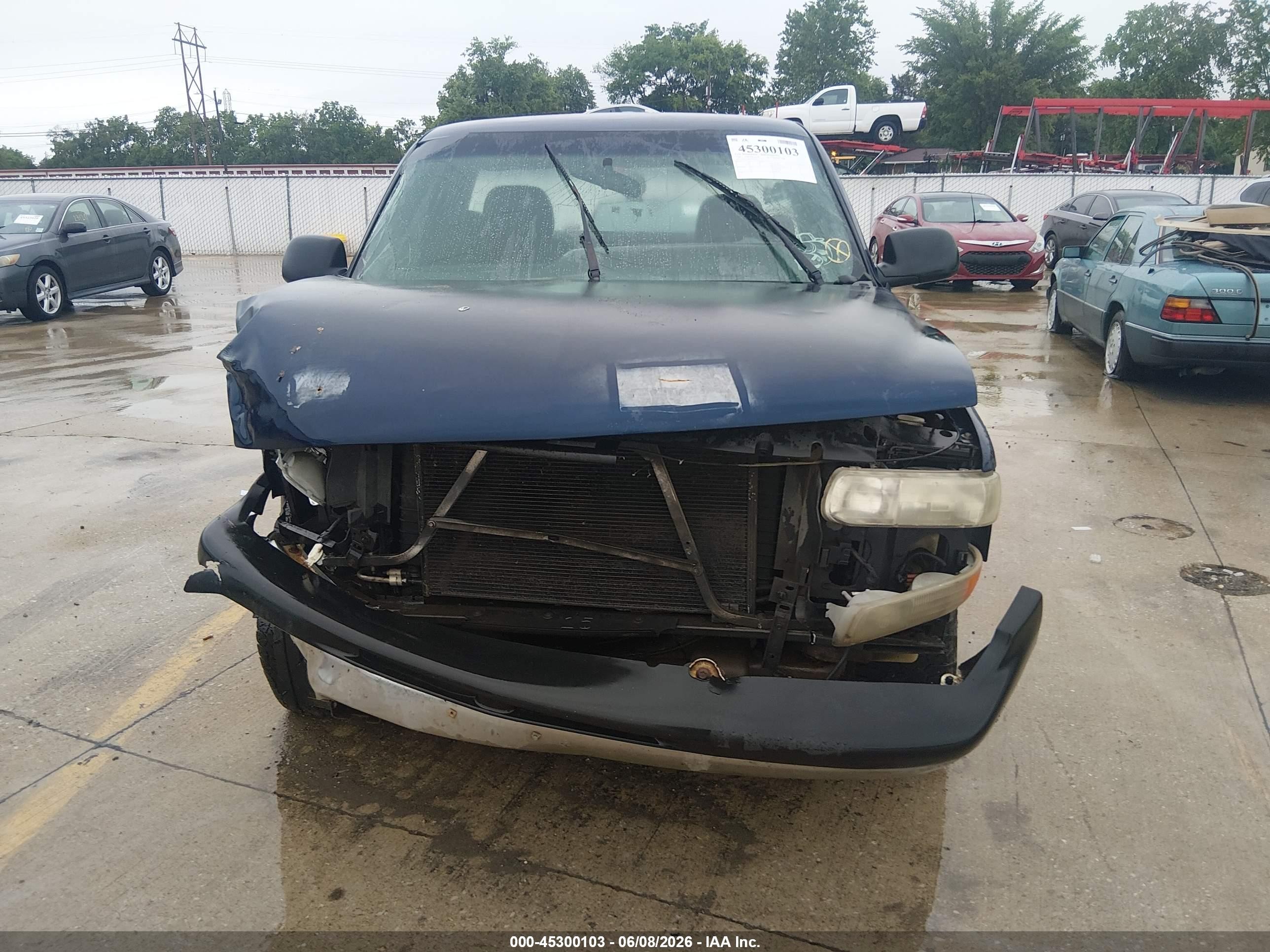 2002 Chevrolet Silverado 1500   Dark Blue vin: 1GCEC14W72Z281679
