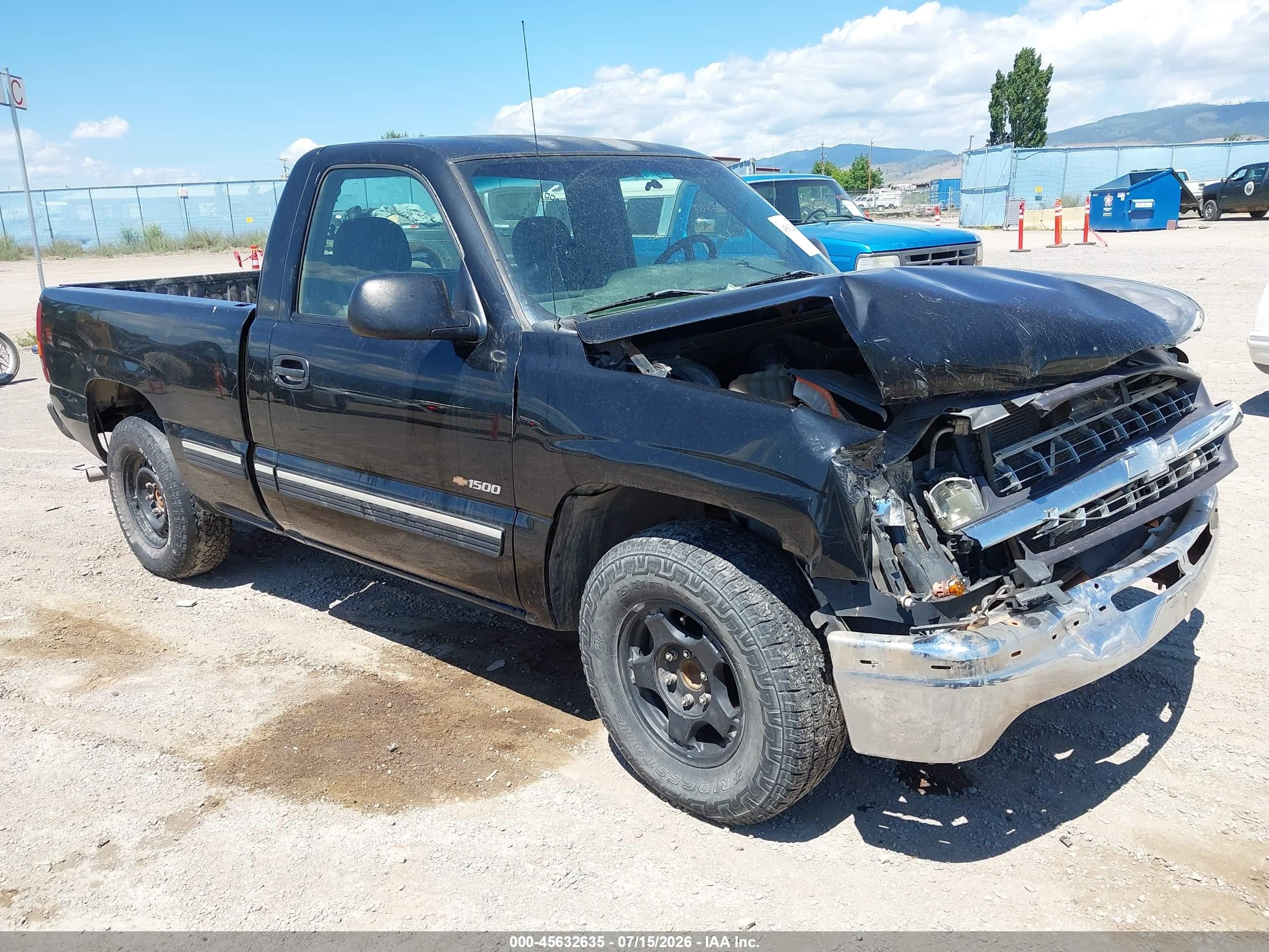 2002 Chevrolet Silverado 1500   Black vin: 1GCEC14W72Z326457