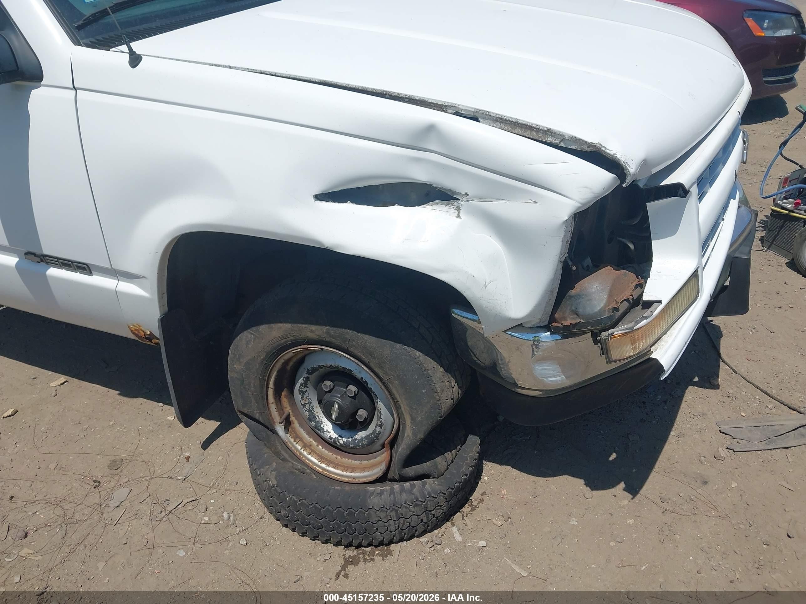 1998 Chevrolet C1500 Fleetside W/t Белый vin: 1GCEC14W7WZ269814