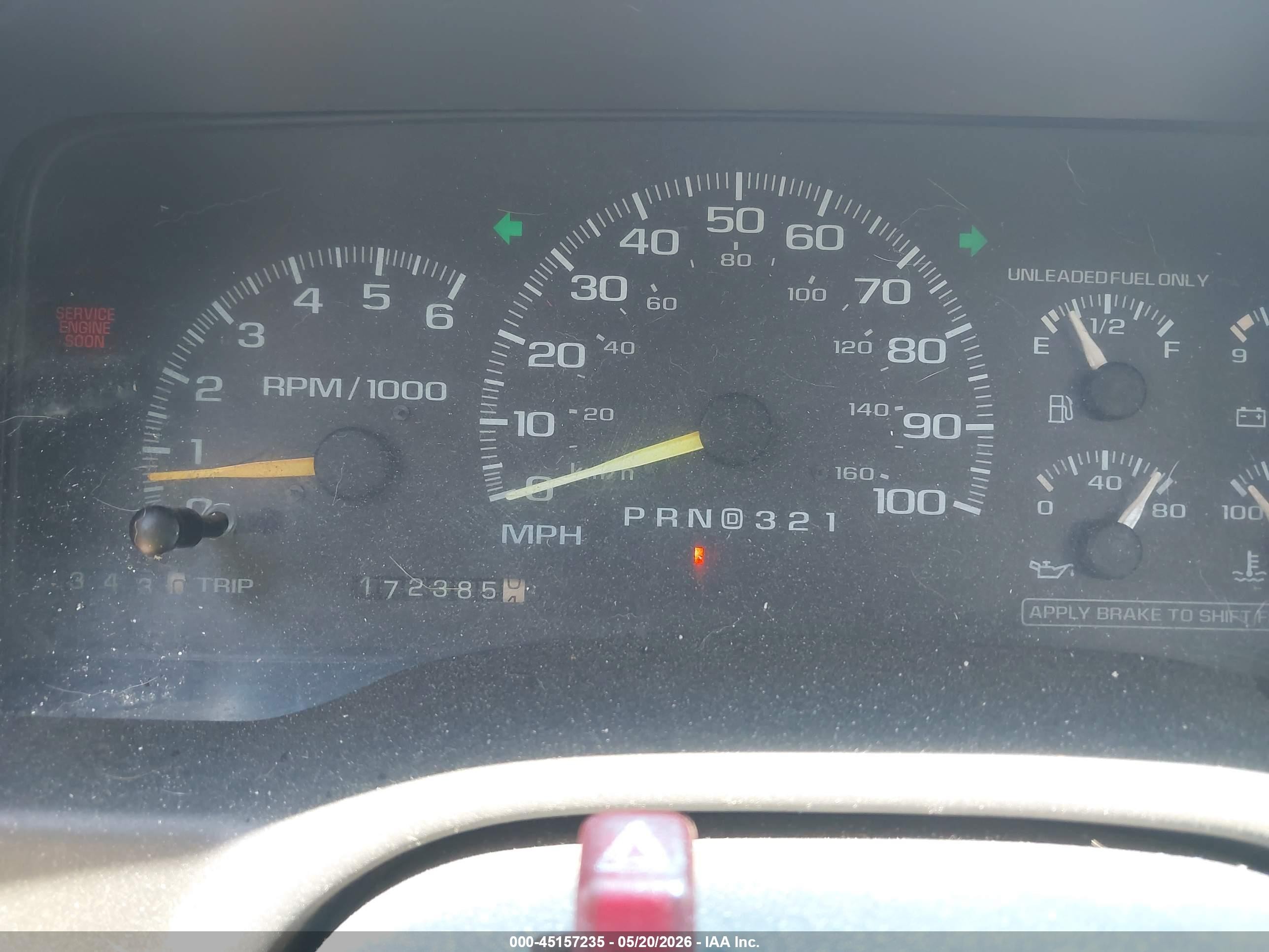 1998 Chevrolet C1500 Fleetside W/t Белый vin: 1GCEC14W7WZ269814