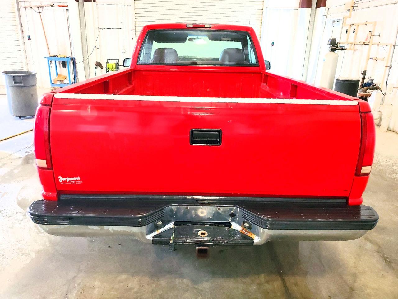 1998 Chevrolet Gmt-400 C1500 Red vin: 1GCEC14W7WZ275256