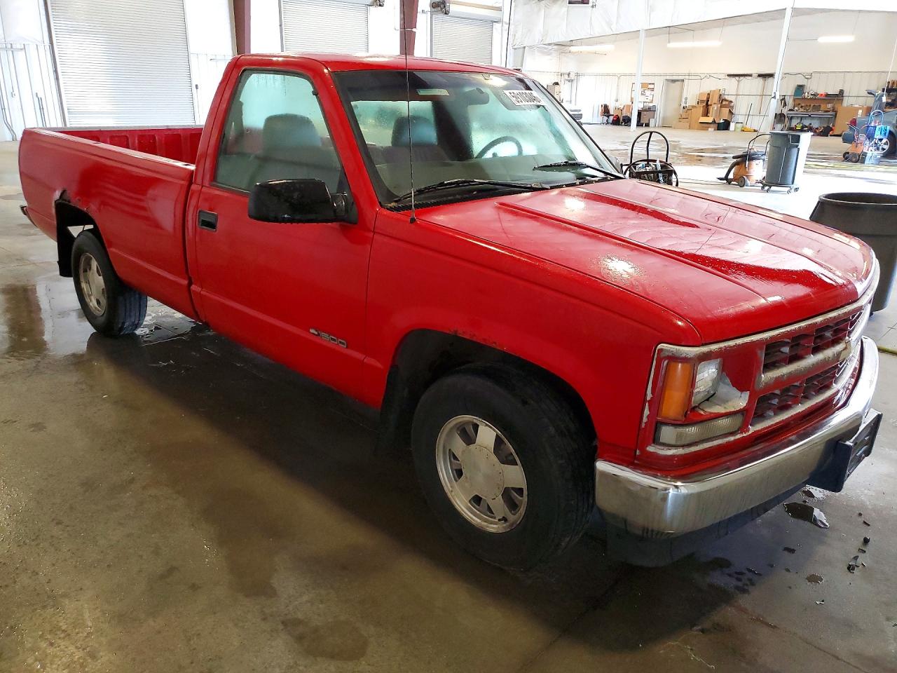 1998 Chevrolet Gmt-400 C1500 Red vin: 1GCEC14W7WZ275256