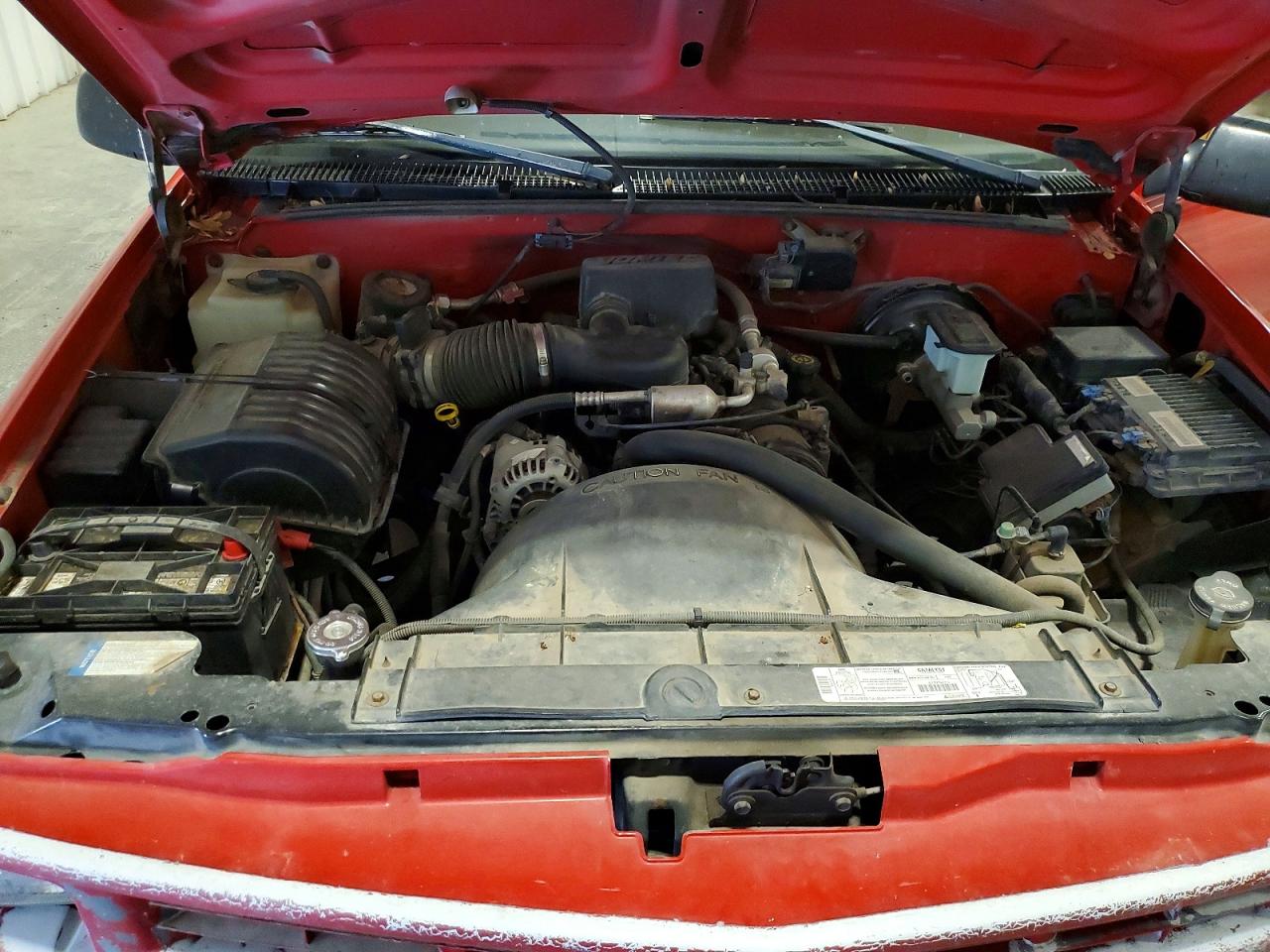 1998 Chevrolet Gmt-400 C1500 Red vin: 1GCEC14W7WZ275256