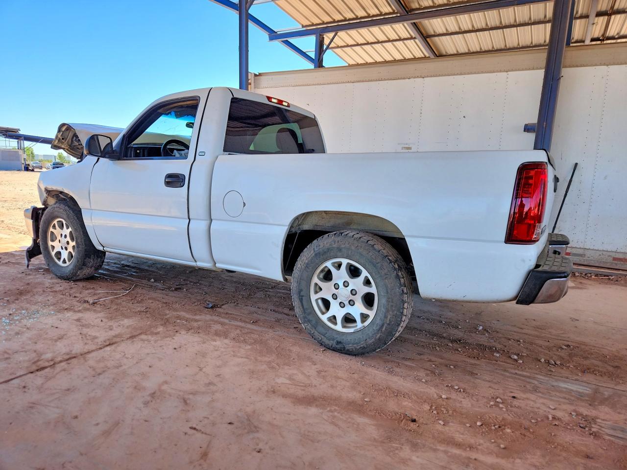 1999 Chevrolet Silverado C1500 White vin: 1GCEC14W7XZ117226
