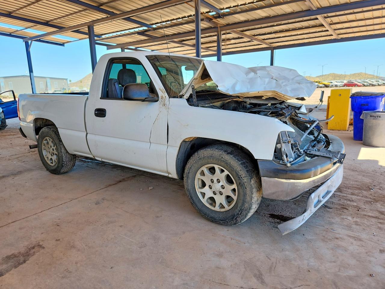 1999 Chevrolet Silverado C1500 White vin: 1GCEC14W7XZ117226