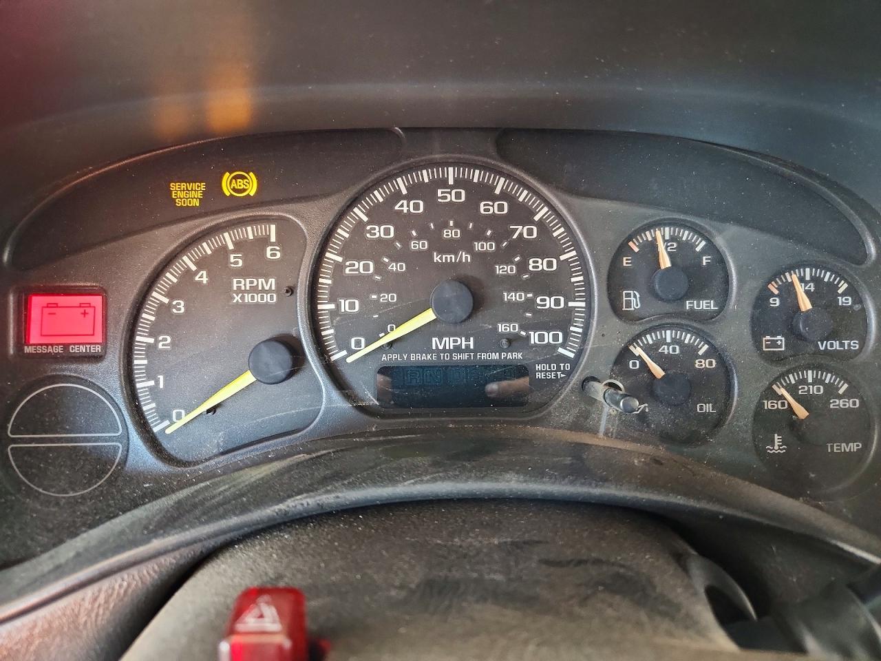 1999 Chevrolet Silverado C1500 White vin: 1GCEC14W7XZ117226