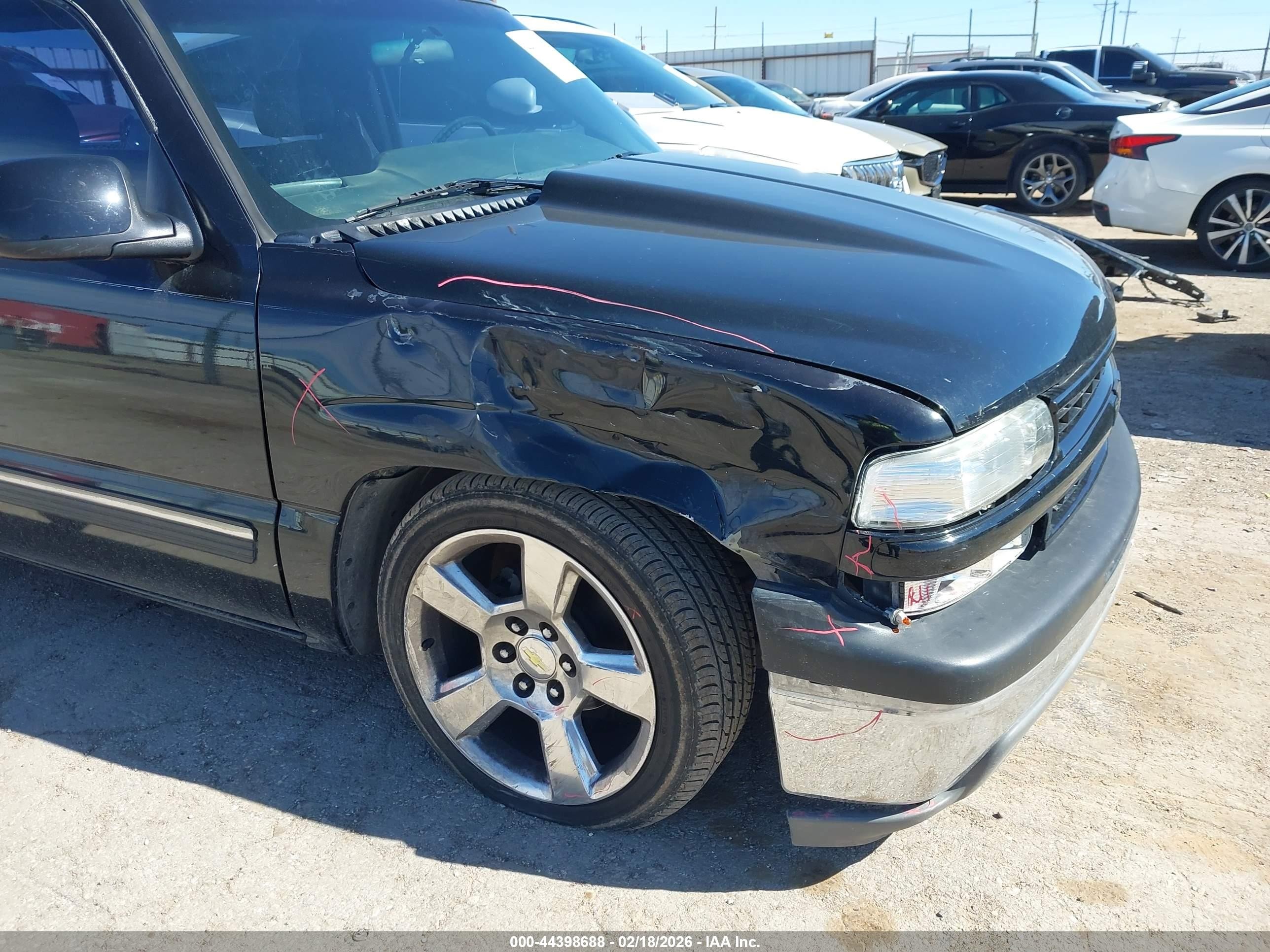 2000 Chevrolet Silverado 1500   Black vin: 1GCEC14W7YZ140216