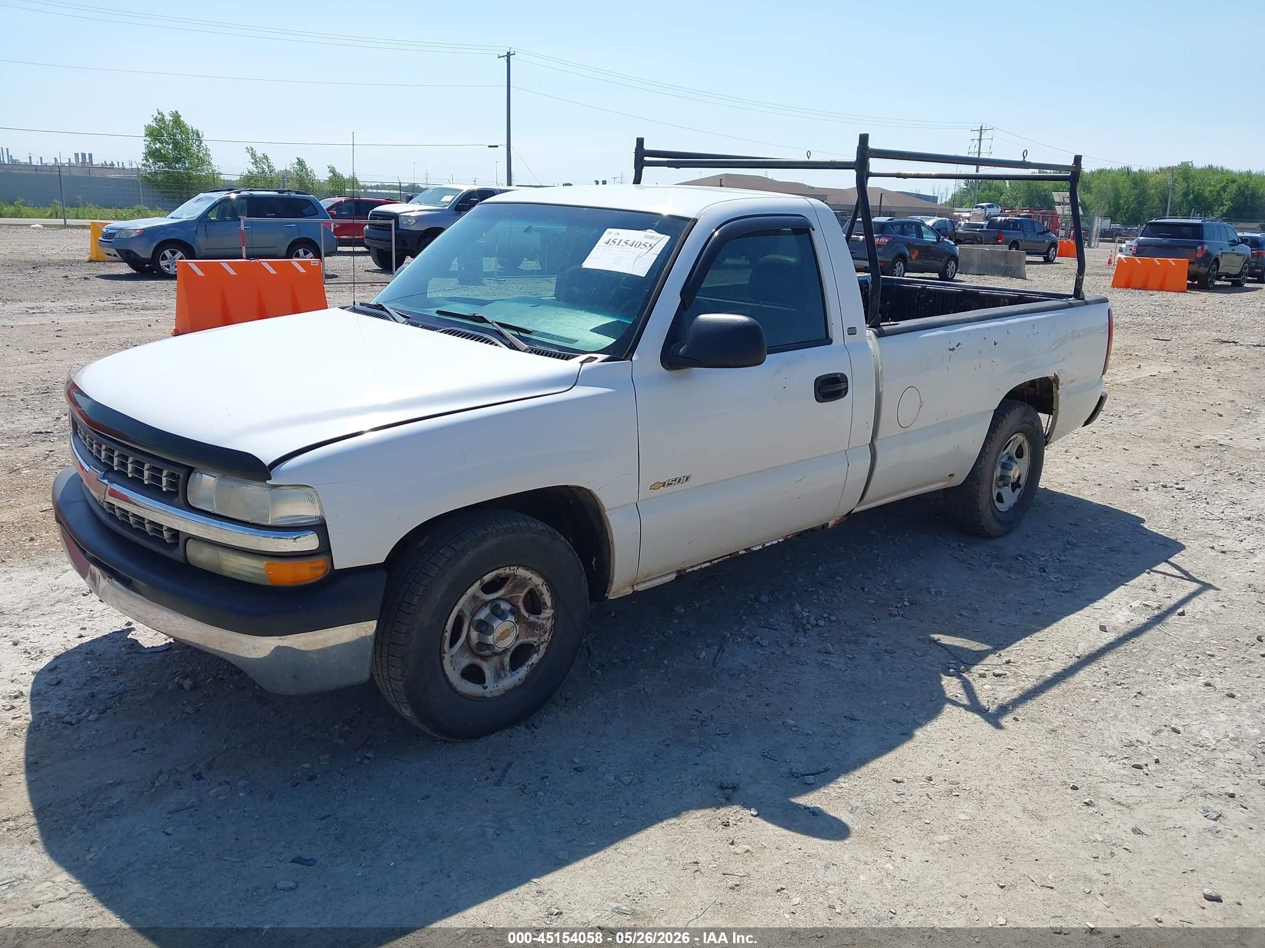 2002 Chevrolet Silverado 1500 Commercial Белый vin: 1GCEC14W82Z164421