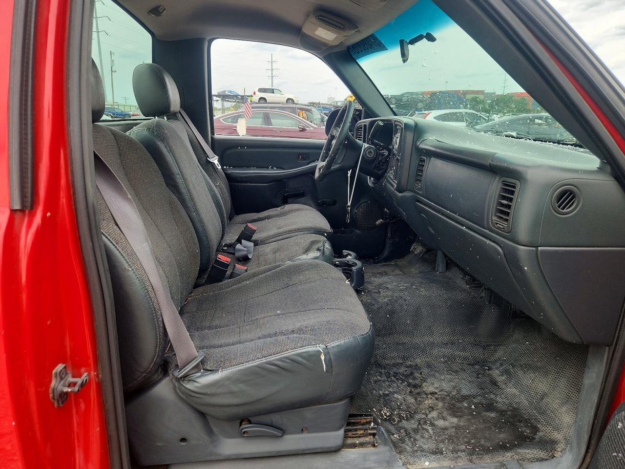 2002 Chevrolet Silverado C1500 Red vin: 1GCEC14W82Z242924
