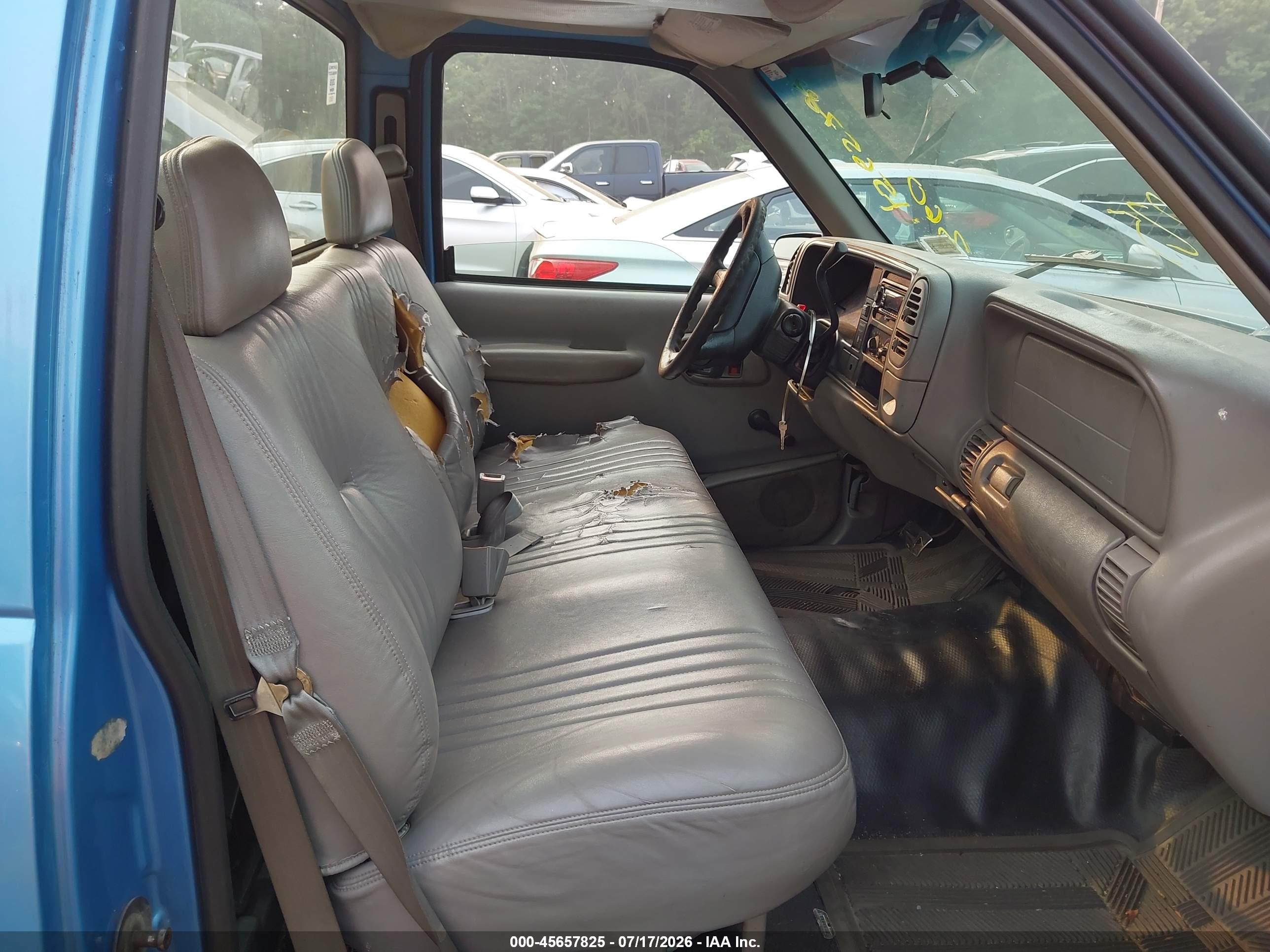 1997 Chevrolet C/k 1500 Work Fleetside W/t Blue vin: 1GCEC14W8VZ215890