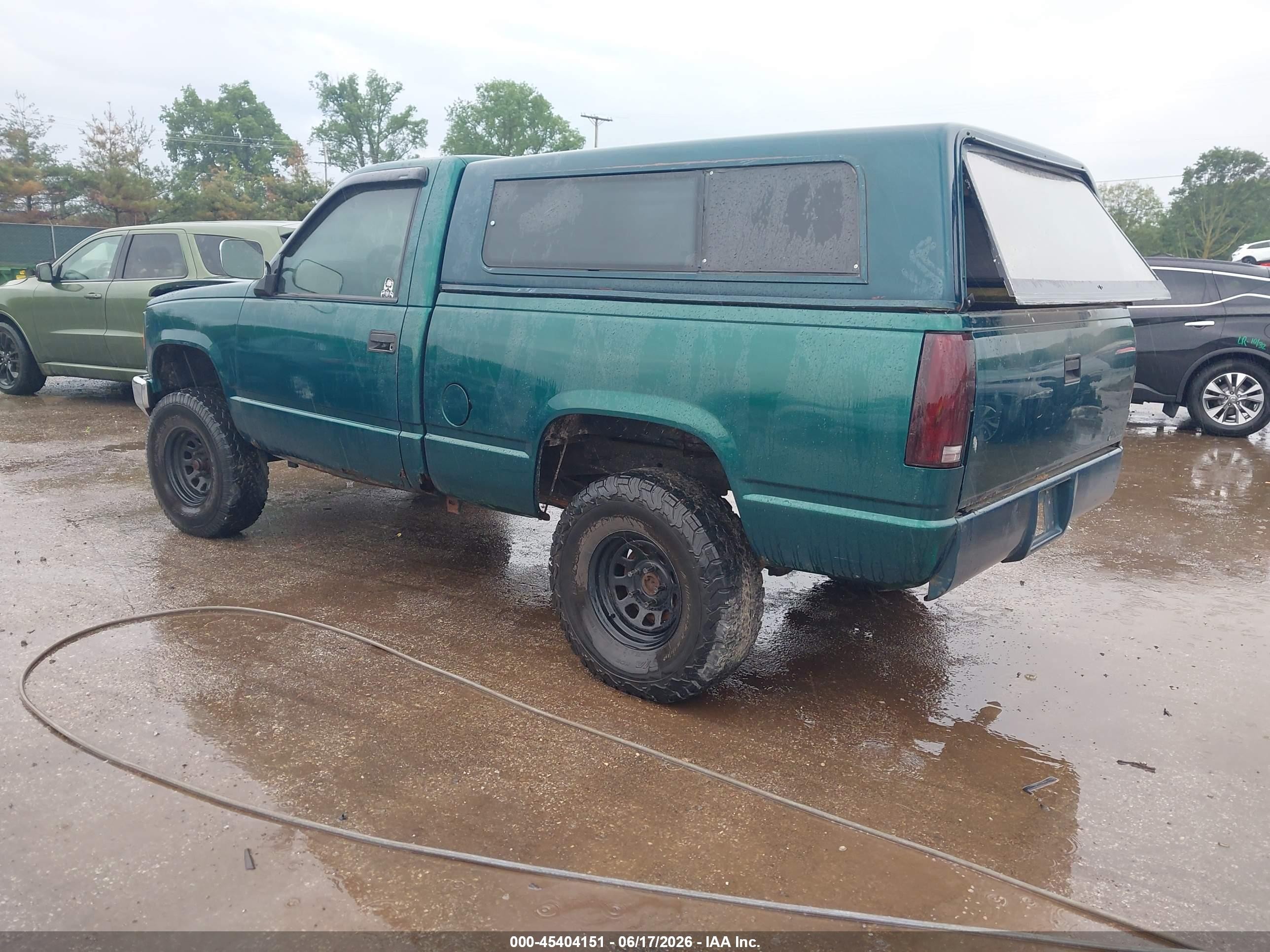 1998 Chevrolet C/k 1500 Work Fleetside W/t Green vin: 1GCEC14W8WZ242265