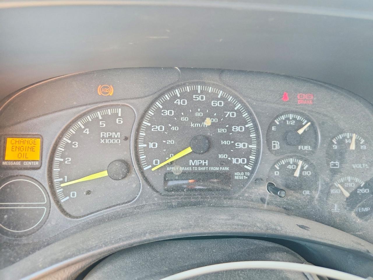2000 Chevrolet Silverado C1500 Red vin: 1GCEC14W8YE202052