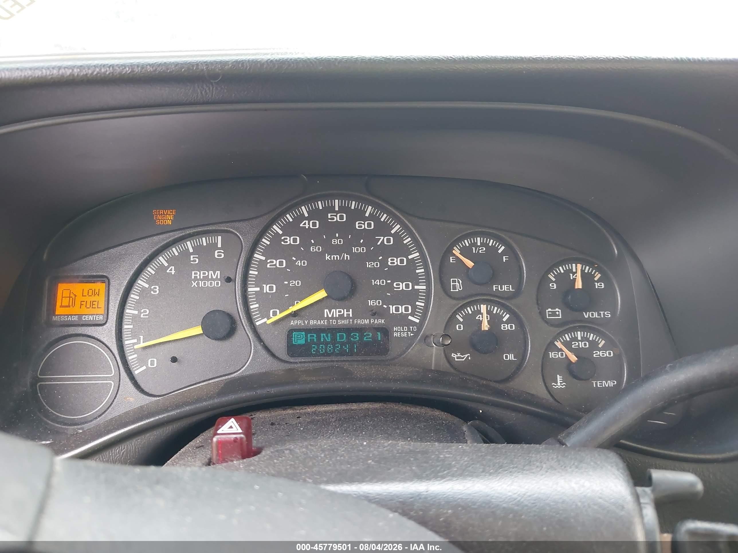 2000 Chevrolet Silverado 1500   Black vin: 1GCEC14W8YZ174214
