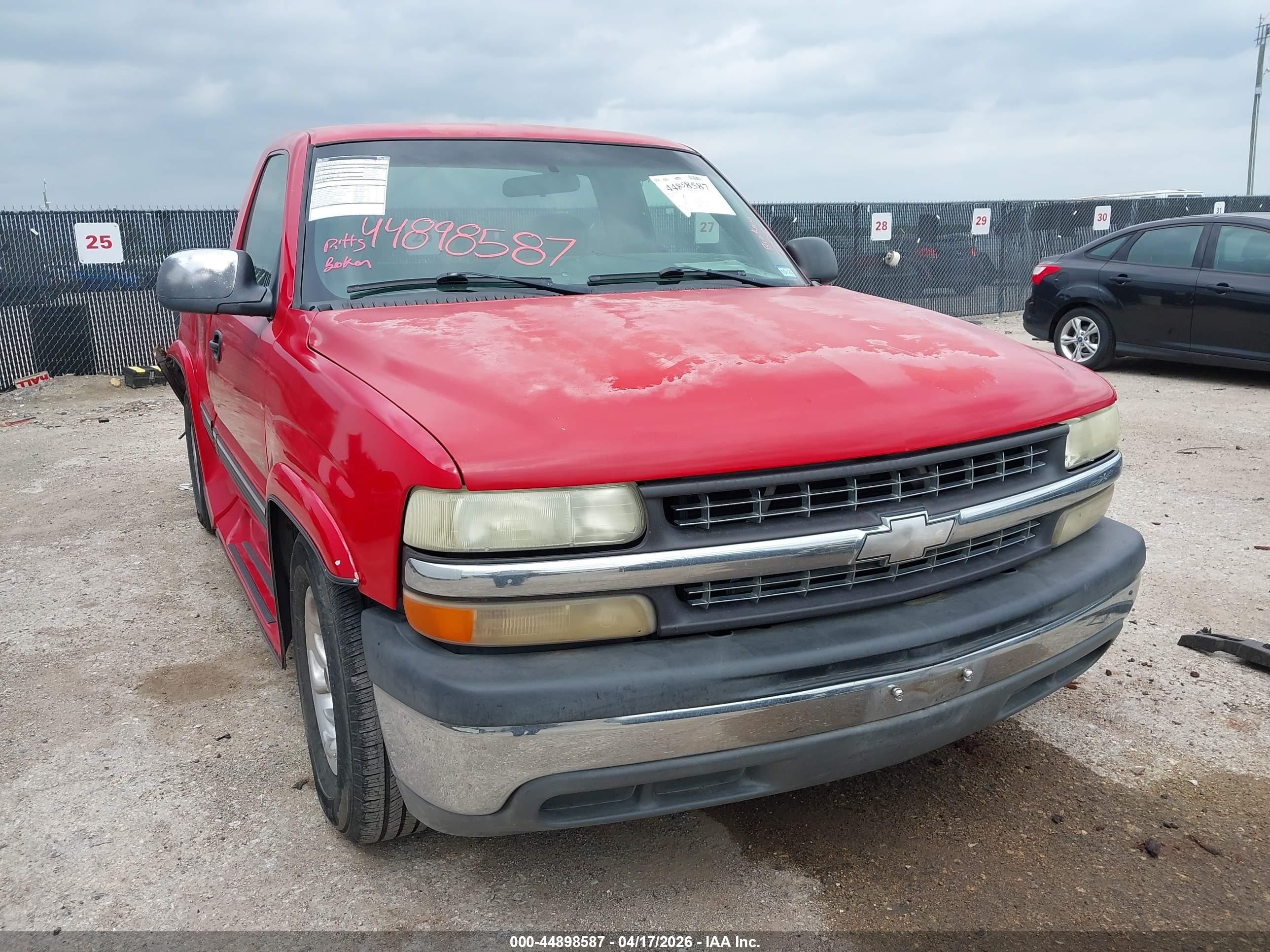 1GCEC14W8YZ225002