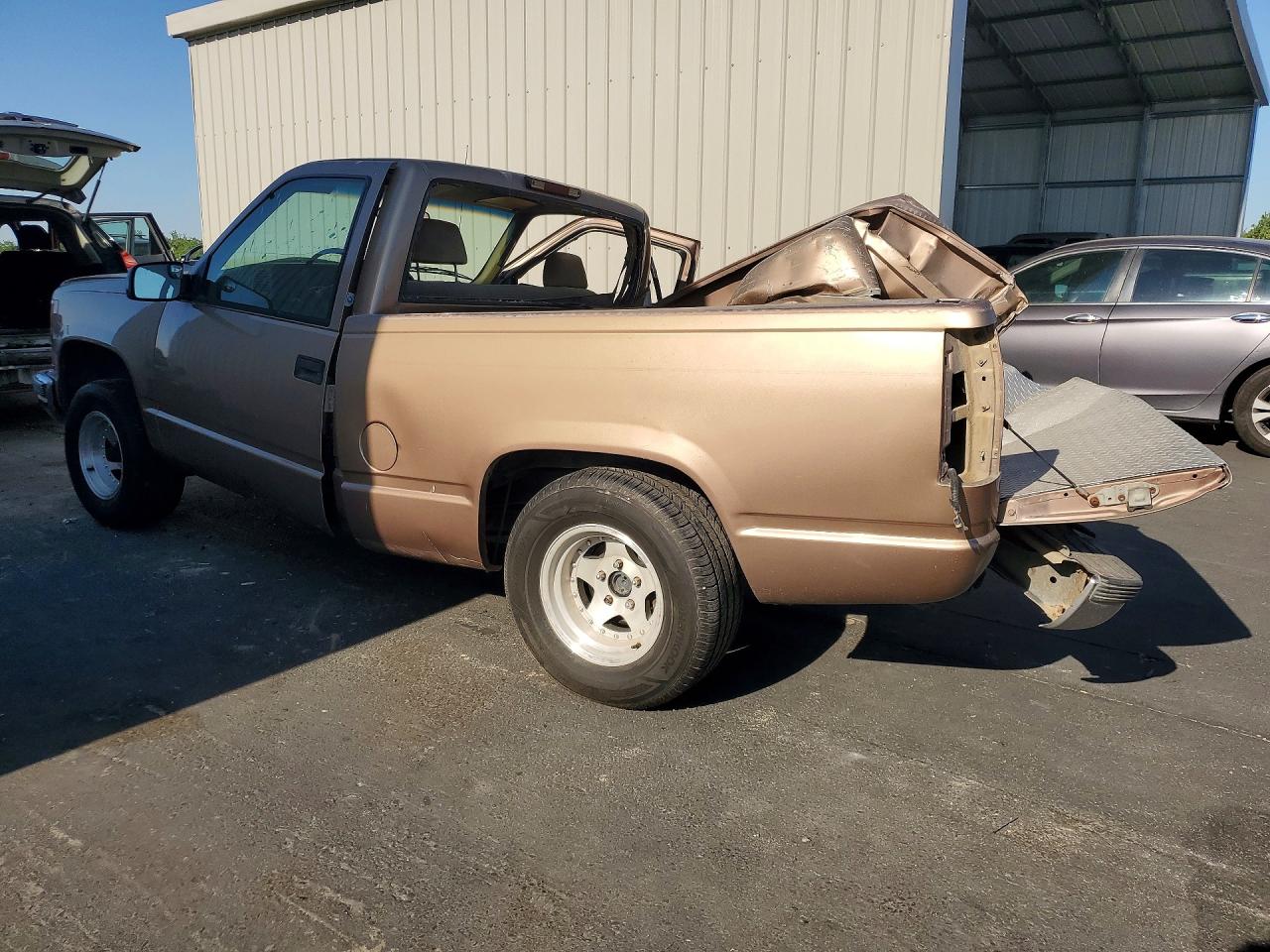1996 Chevrolet Gmt-400 C1500 Gold vin: 1GCEC14W9TZ124365