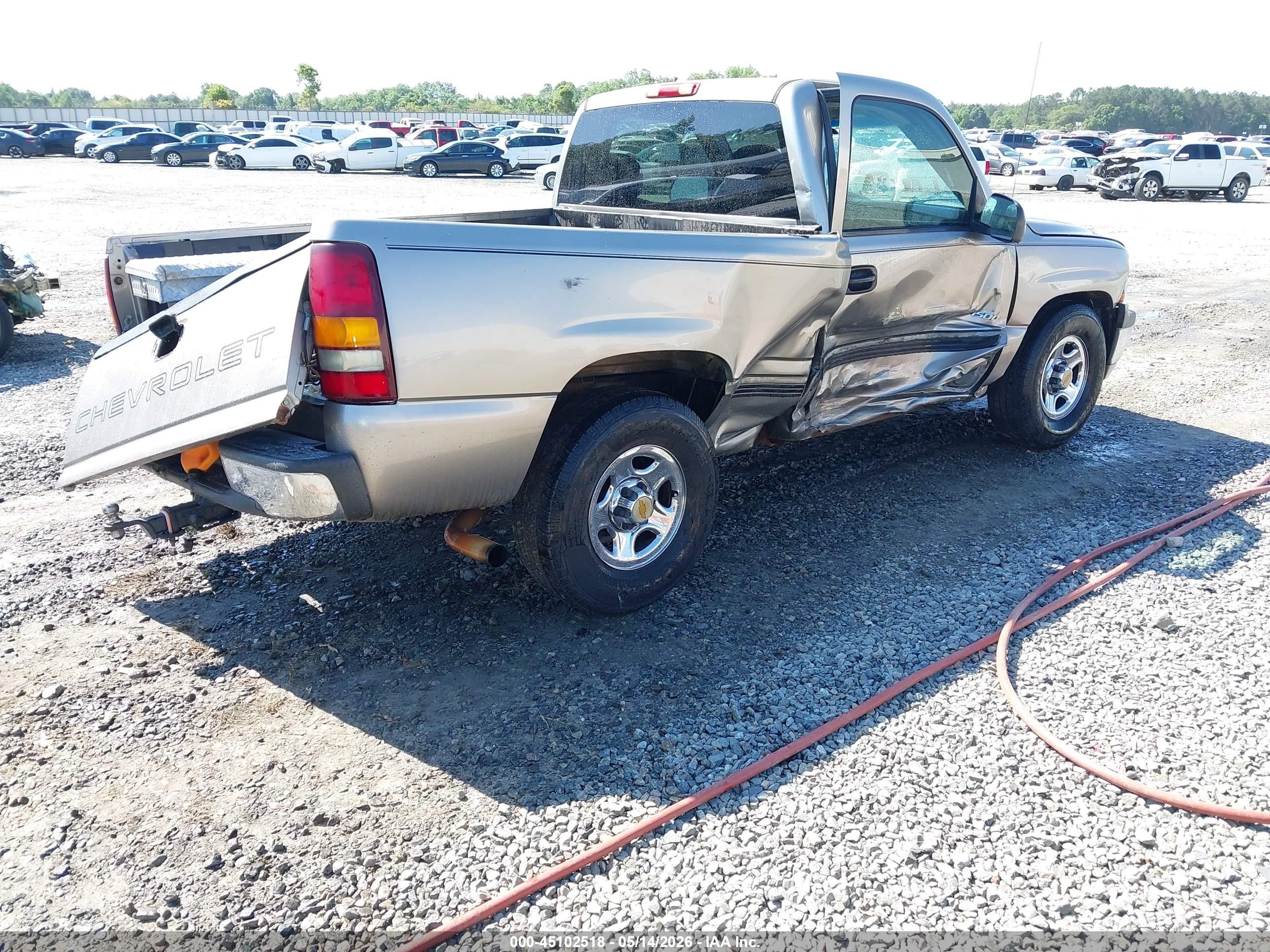2000 Chevrolet Silverado 1500   Gold vin: 1GCEC14W9YZ134417