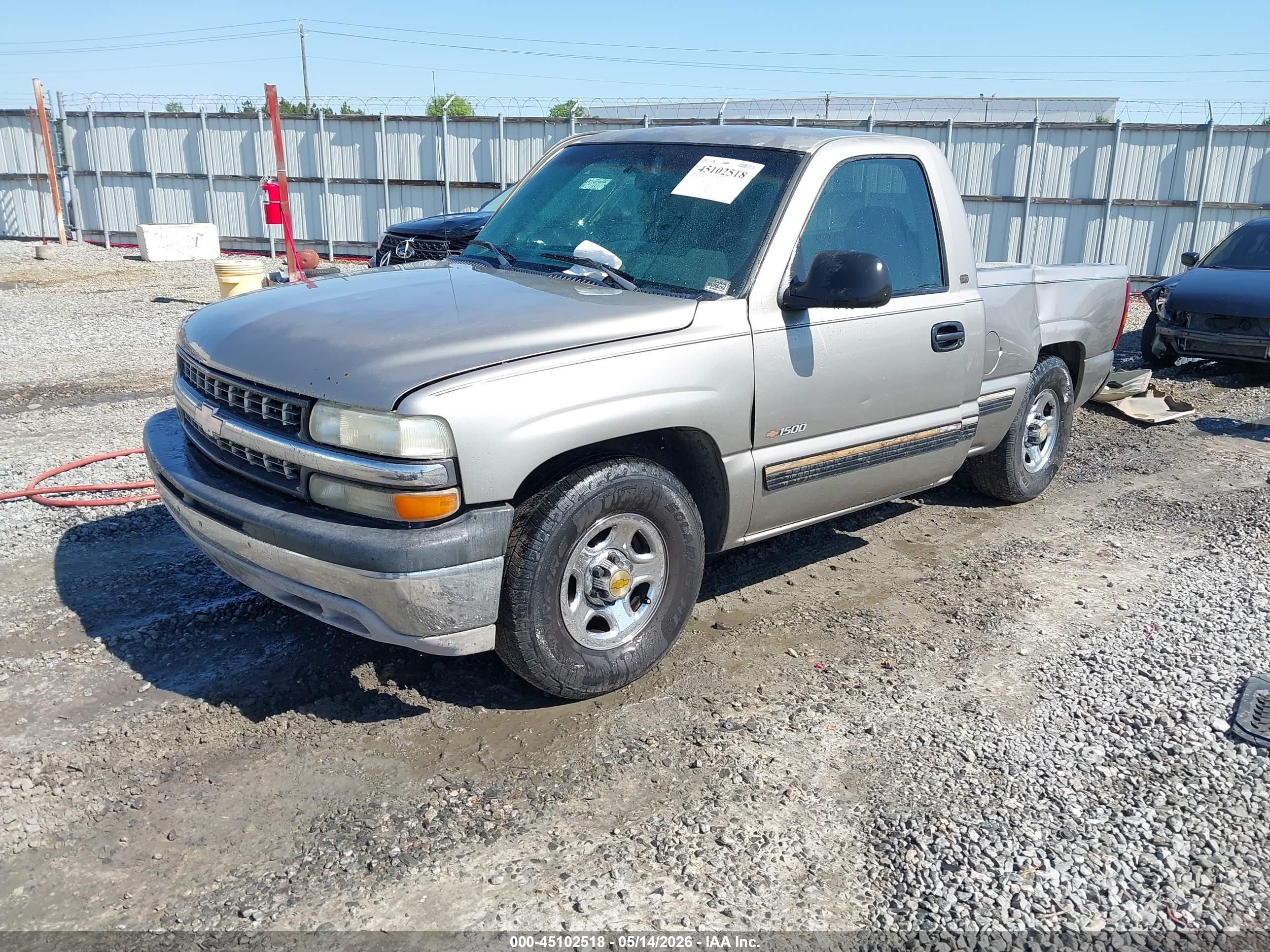 2000 Chevrolet Silverado 1500   Gold vin: 1GCEC14W9YZ134417