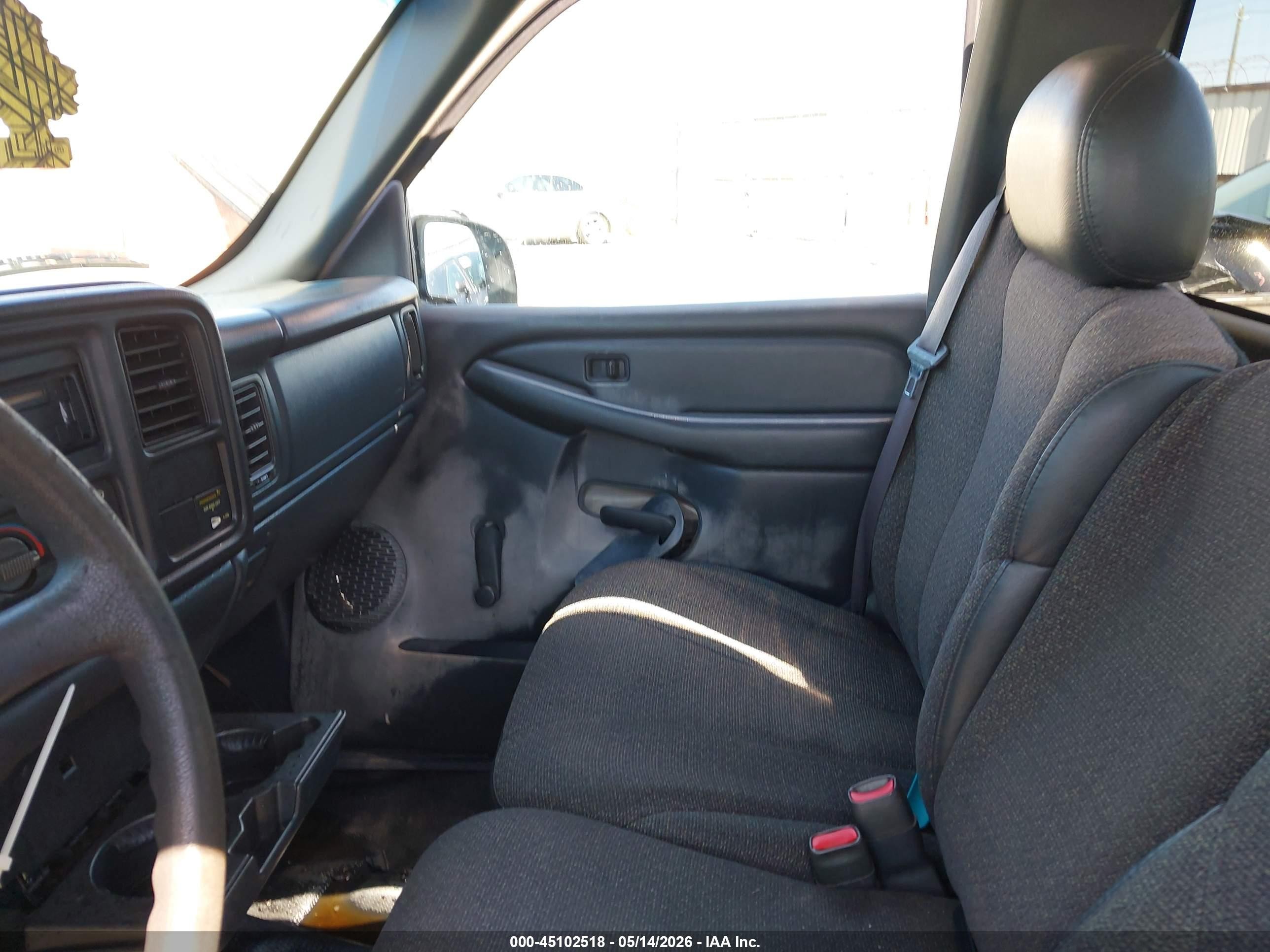 2000 Chevrolet Silverado 1500   Gold vin: 1GCEC14W9YZ134417