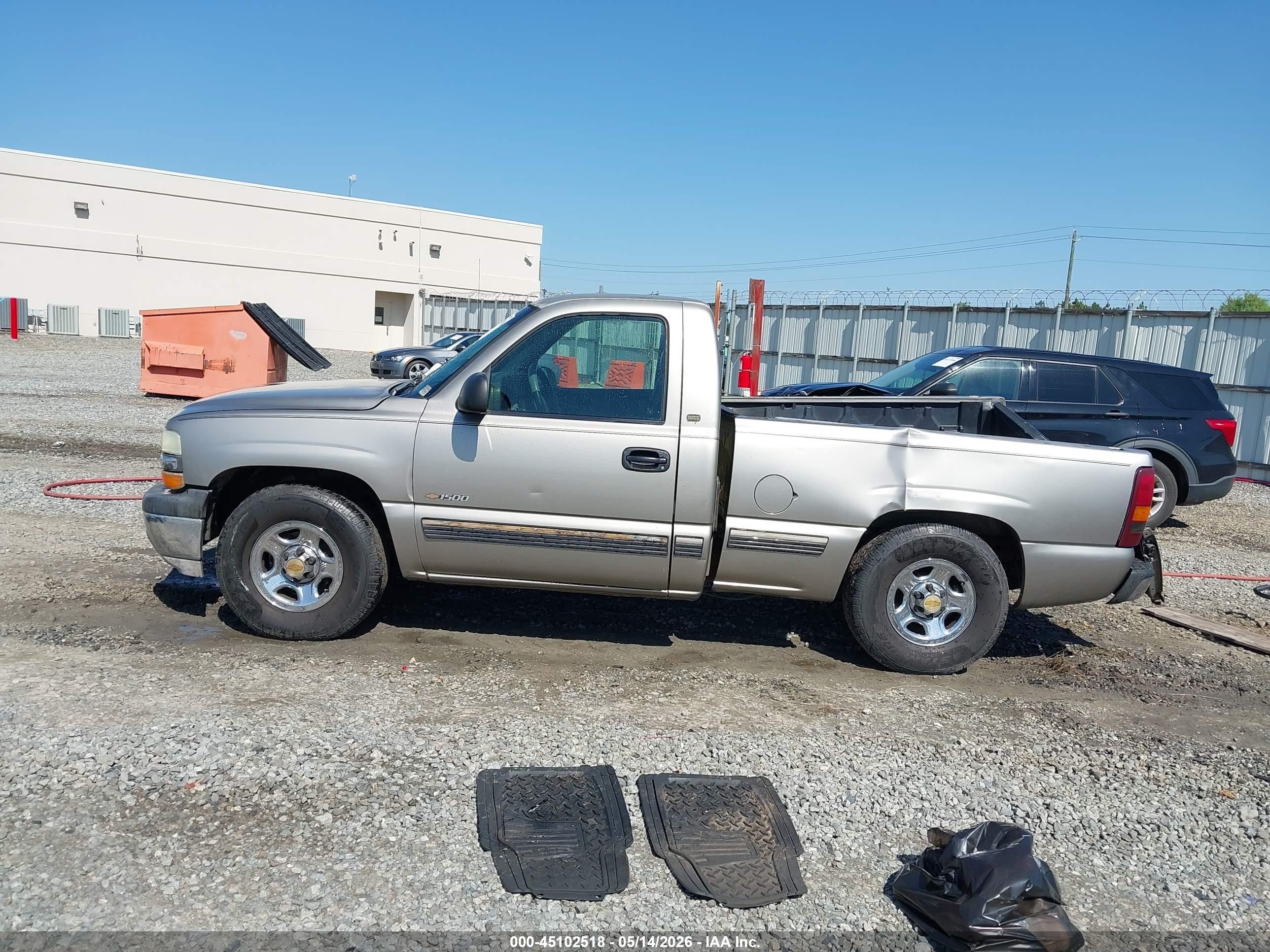 2000 Chevrolet Silverado 1500   Gold vin: 1GCEC14W9YZ134417