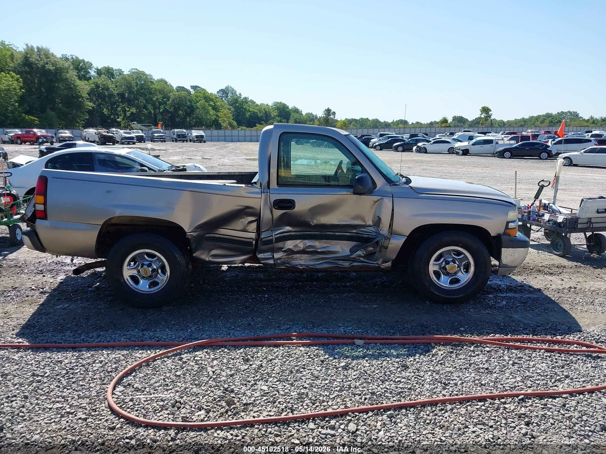 2000 Chevrolet Silverado 1500   Gold vin: 1GCEC14W9YZ134417